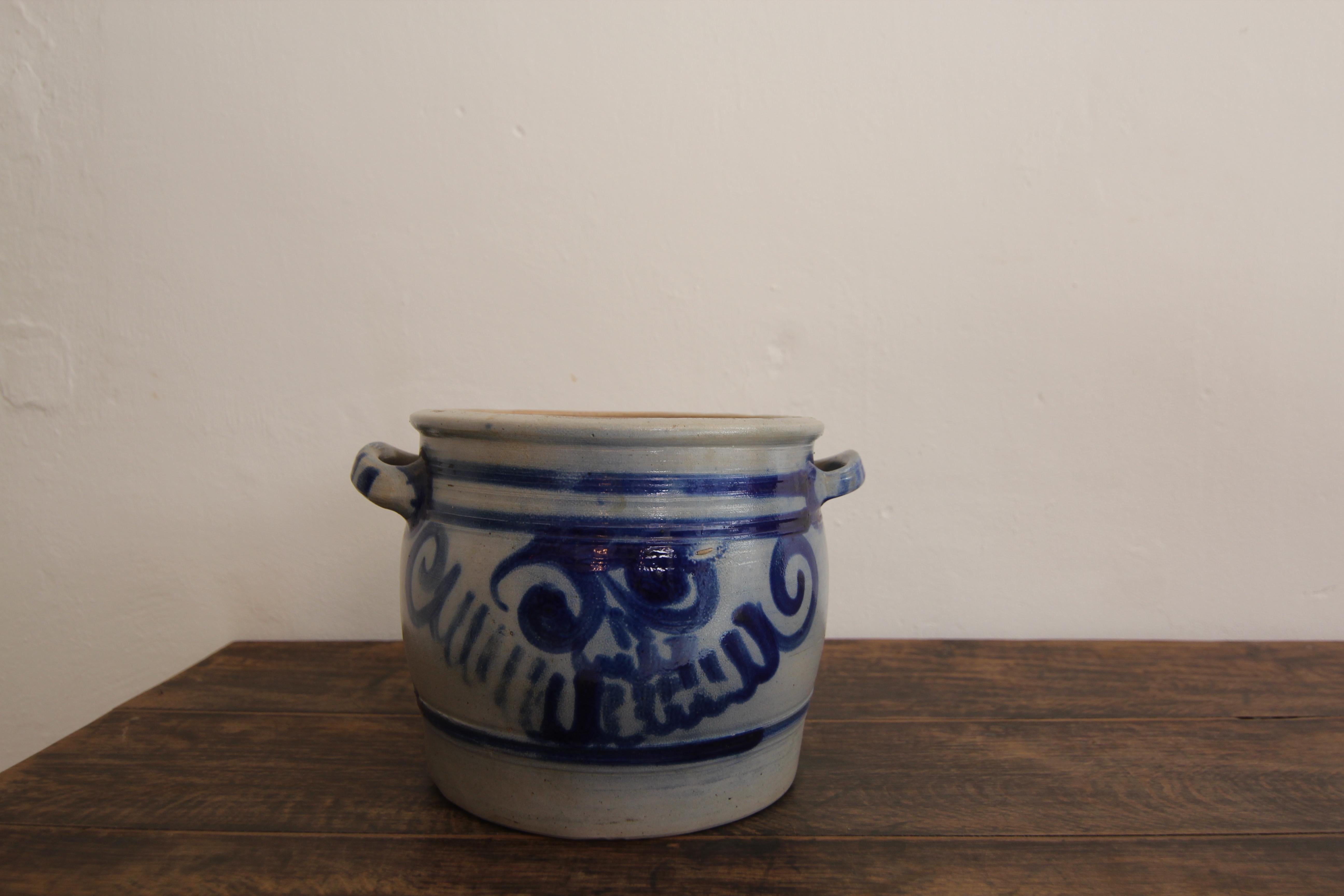 German Folk Art Grey and Cobalt Blue Stoneware Jar For Sale 1