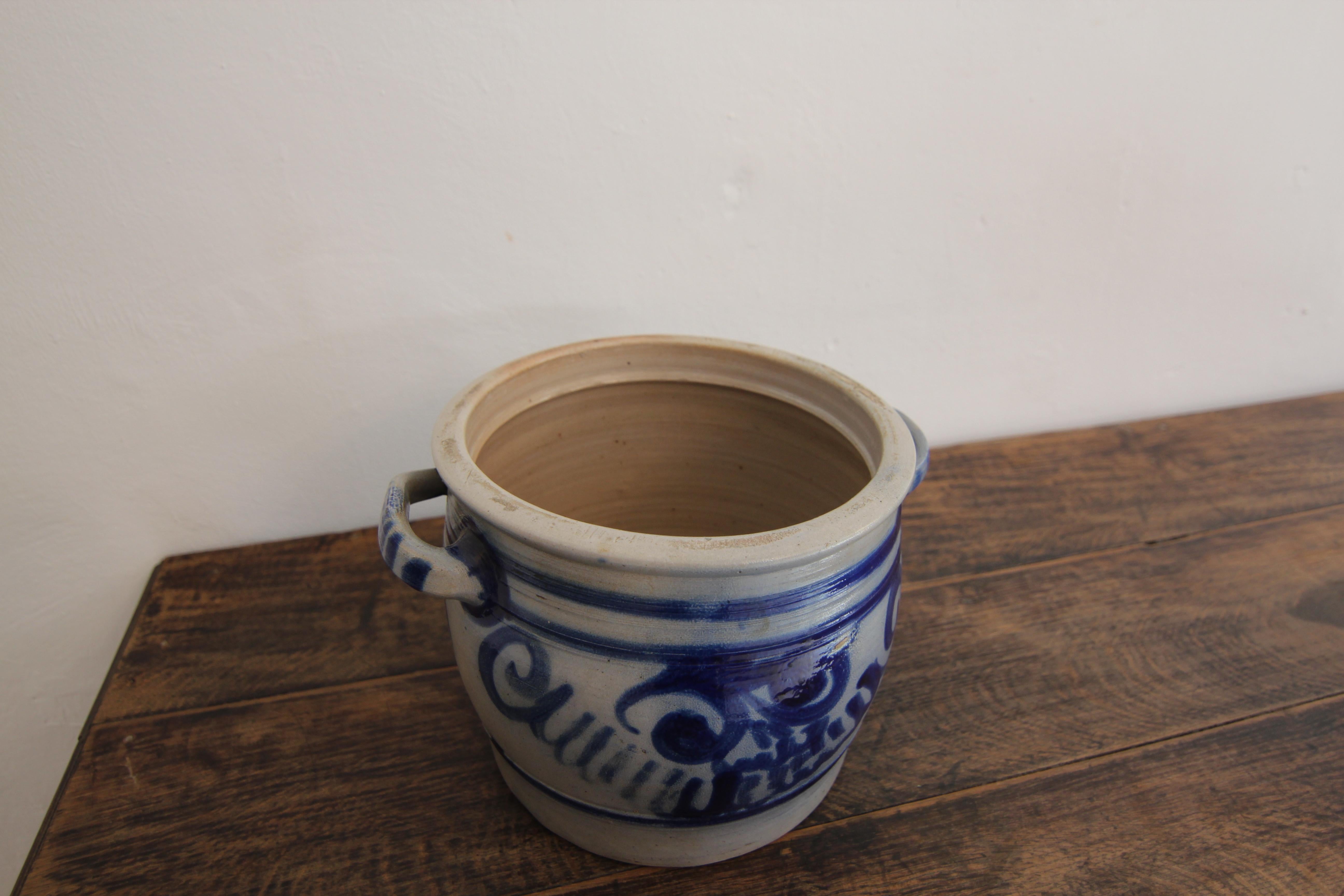 German Folk Art Grey and Cobalt Blue Stoneware Jar For Sale 3