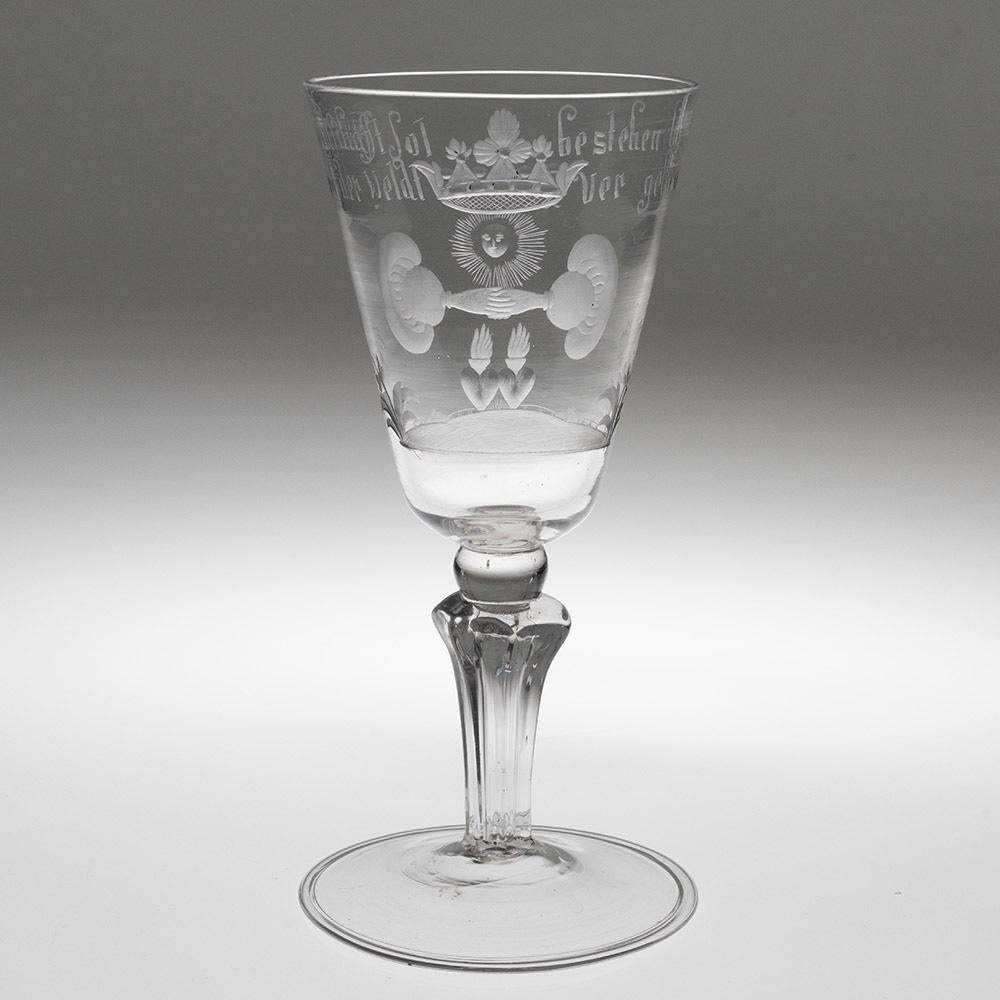 Tedesco Bicchiere dell'amicizia tedesco con stelo a piedistallo c1740 in vendita