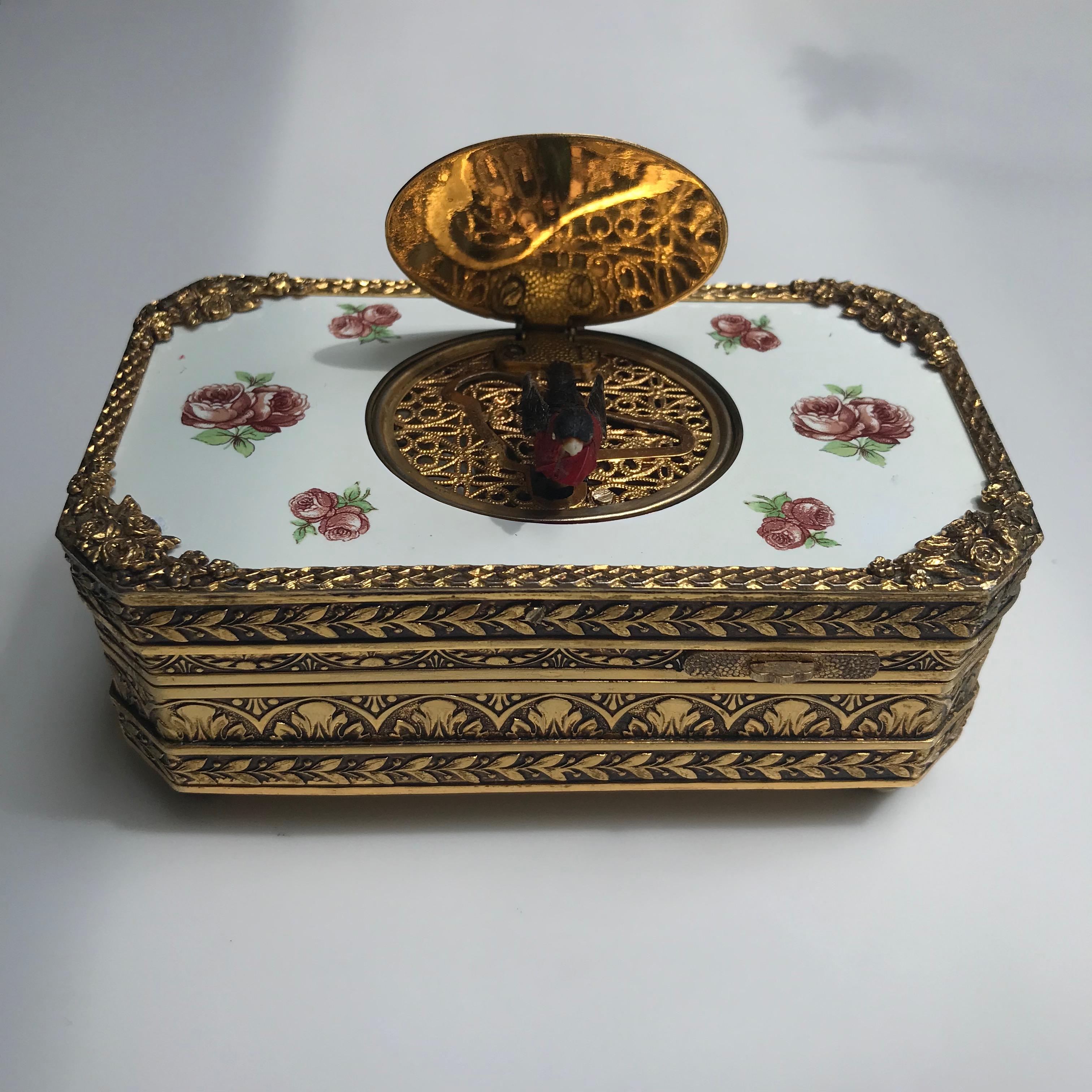 German Gilt Metal and Enamel Singing Bird Music Box, 20th Century For Sale 2