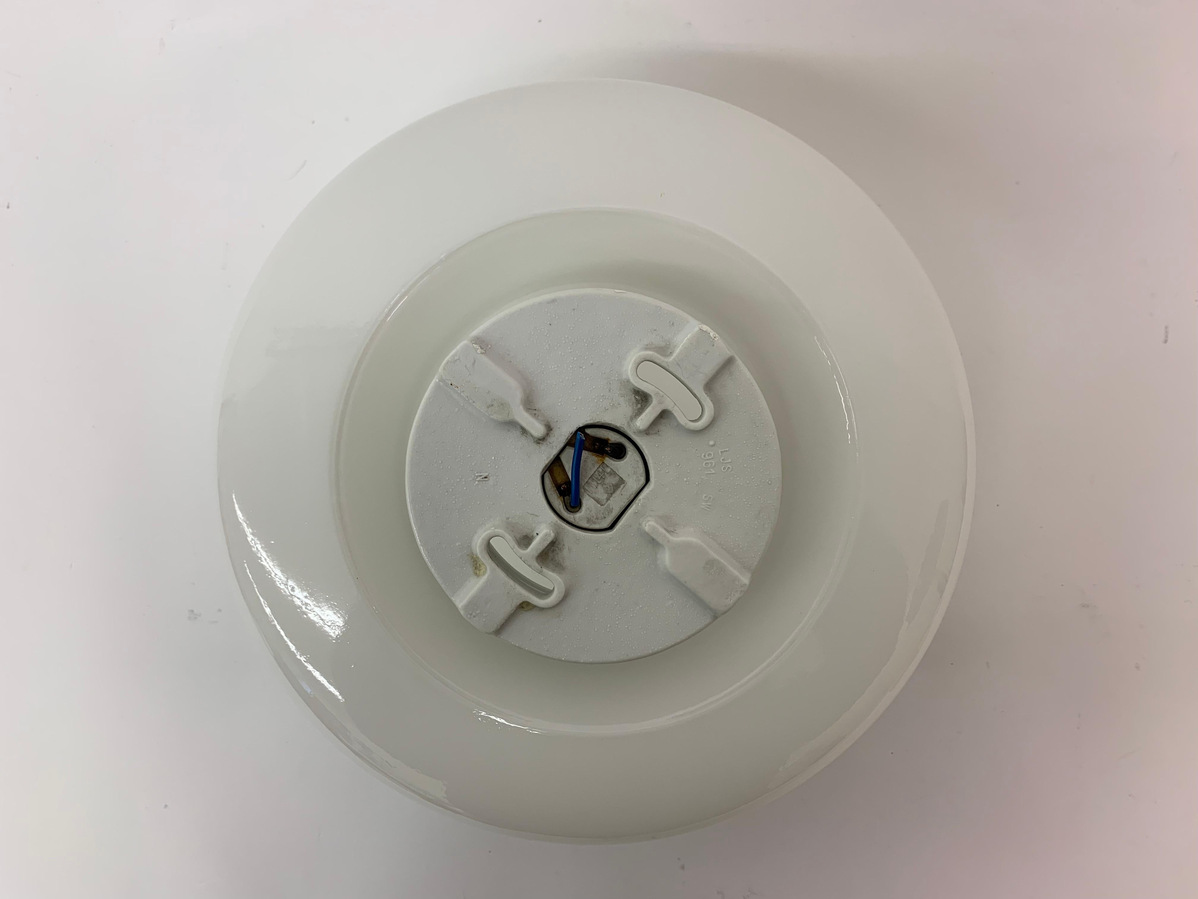 Tedesco Lampada da soffitto o da parete in vetro tedesco 961 di Wilhelm Wagenfeld per Lindner in vendita
