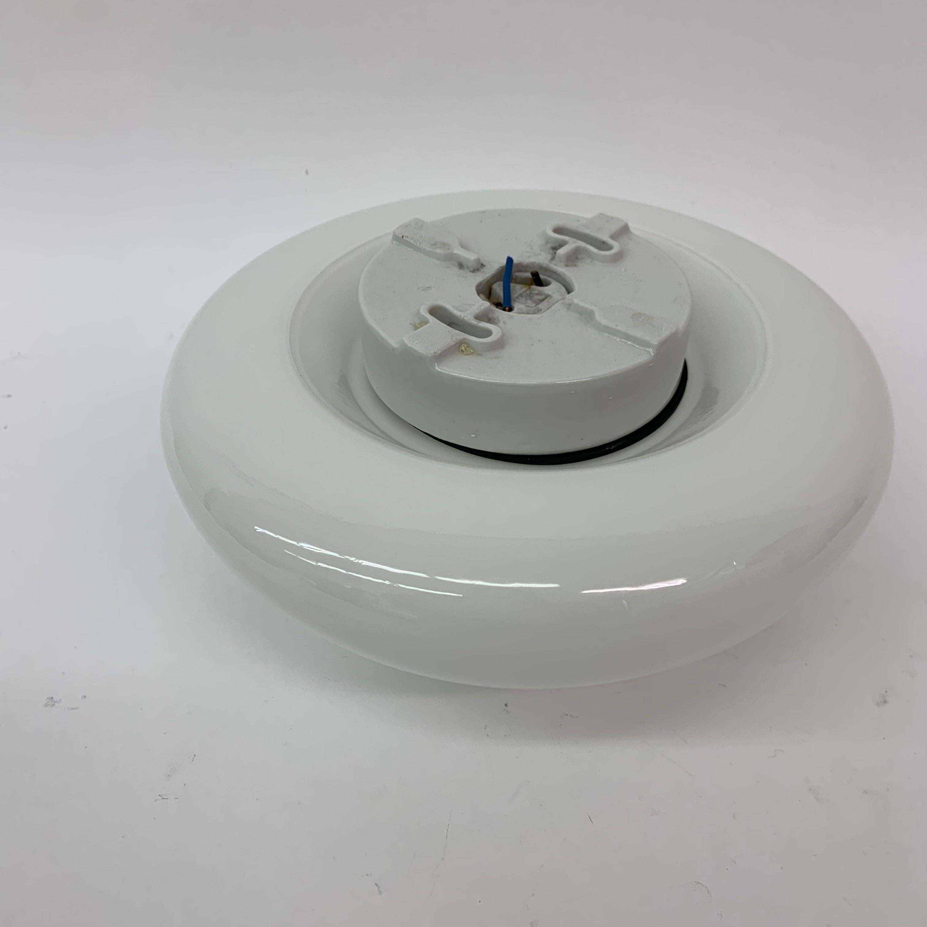 Metà XX secolo Lampada da soffitto o da parete in vetro tedesco 961 di Wilhelm Wagenfeld per Lindner in vendita