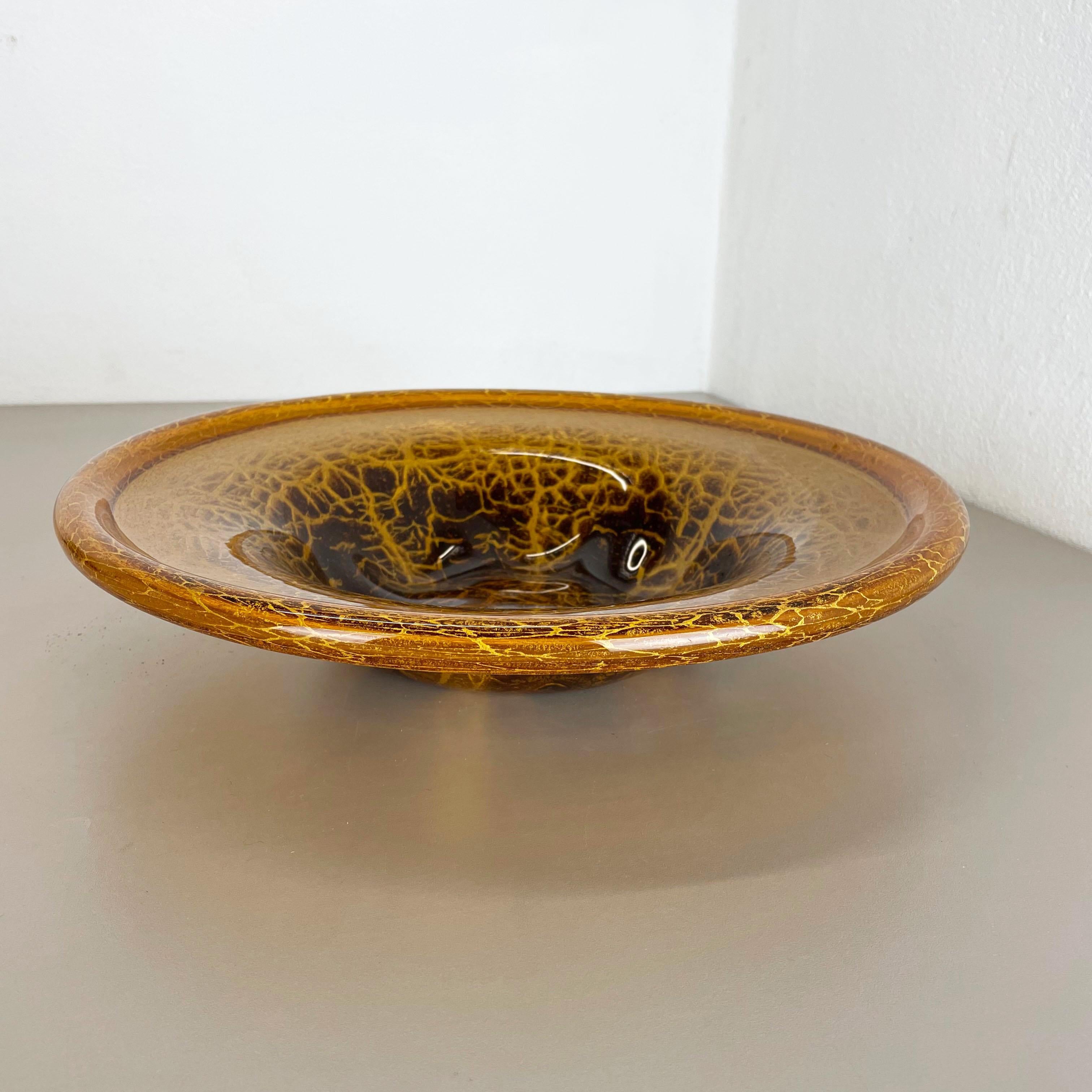 Article: Glass bowl



Producer: WMF, Germany 



Designer: Karl Wiedmann 






Wonderful heavy Art Deco glass element designed by Karl Wiedmann and produced WMF, Germany in the 1930s. This glass bowl is part the WMF Ikora collection