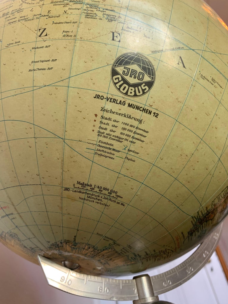 German Globe circa 1940 printed by JRO Globus Munchen, Globe at
