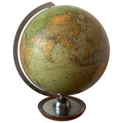 German Globe circa 1940 printed by JRO Globus Munchen, Bauhaus Globe