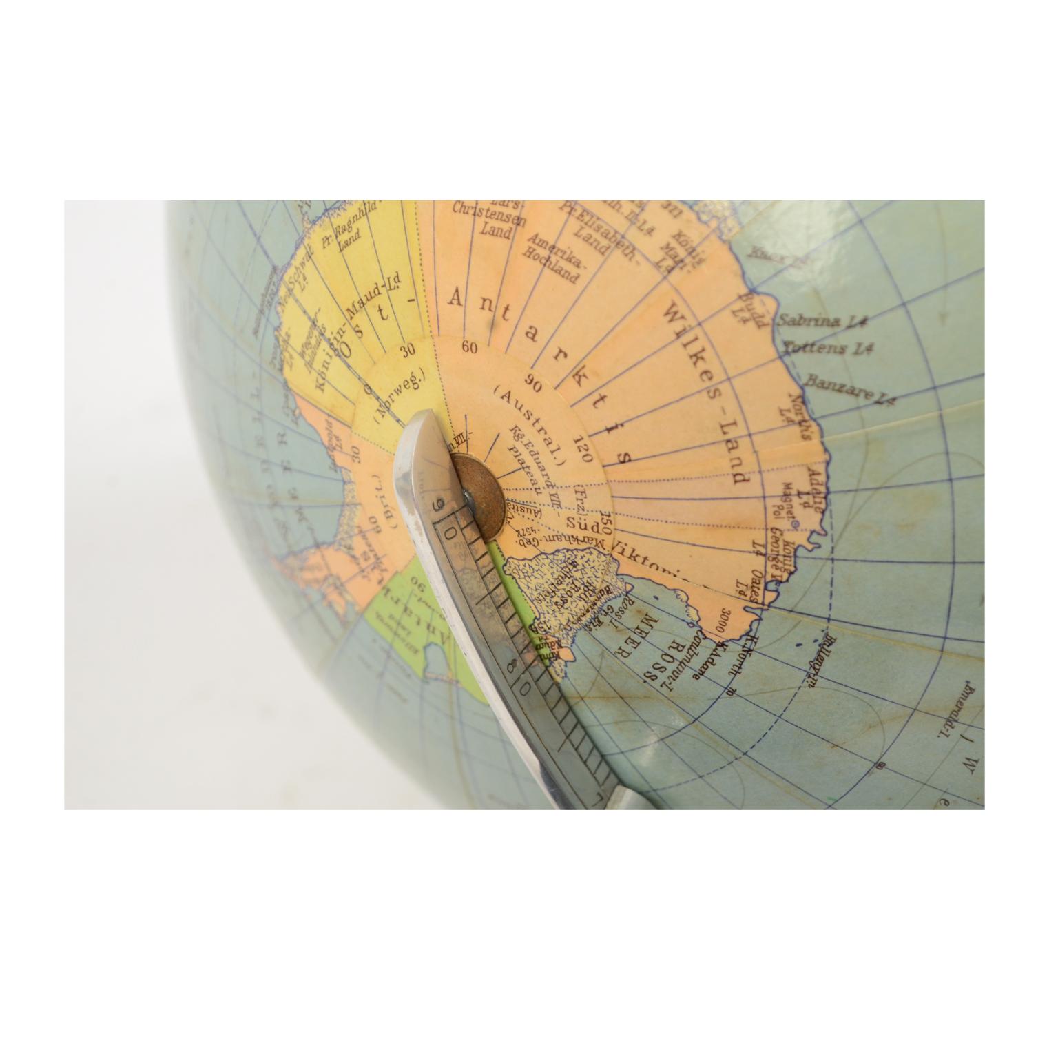 Deutscher Globus Columbus Erdglobus aus den 1940er Jahren Holzsockel 8