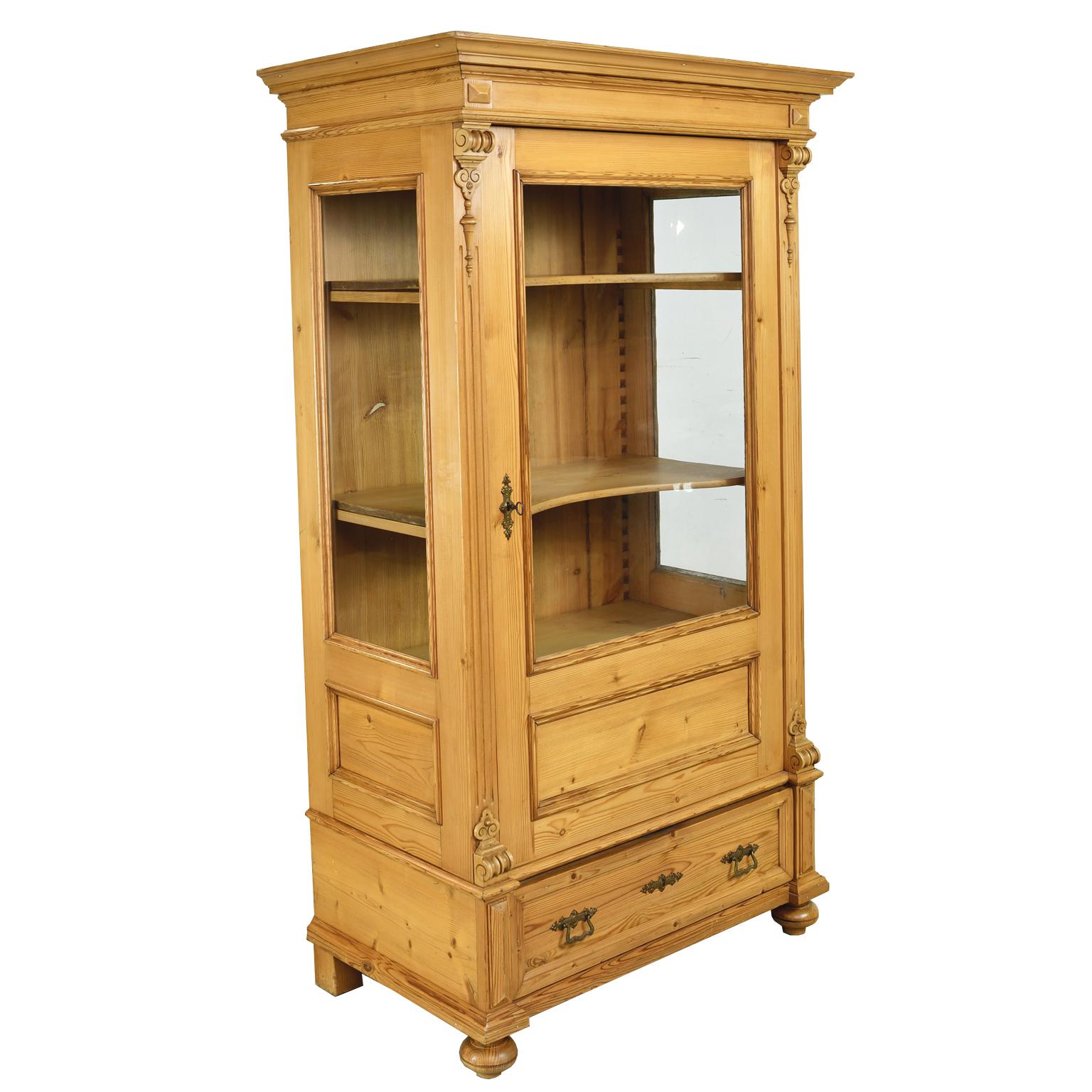 German Grunderzeit Glass Cupboard/ Bookcase in Pine, circa 1880 2