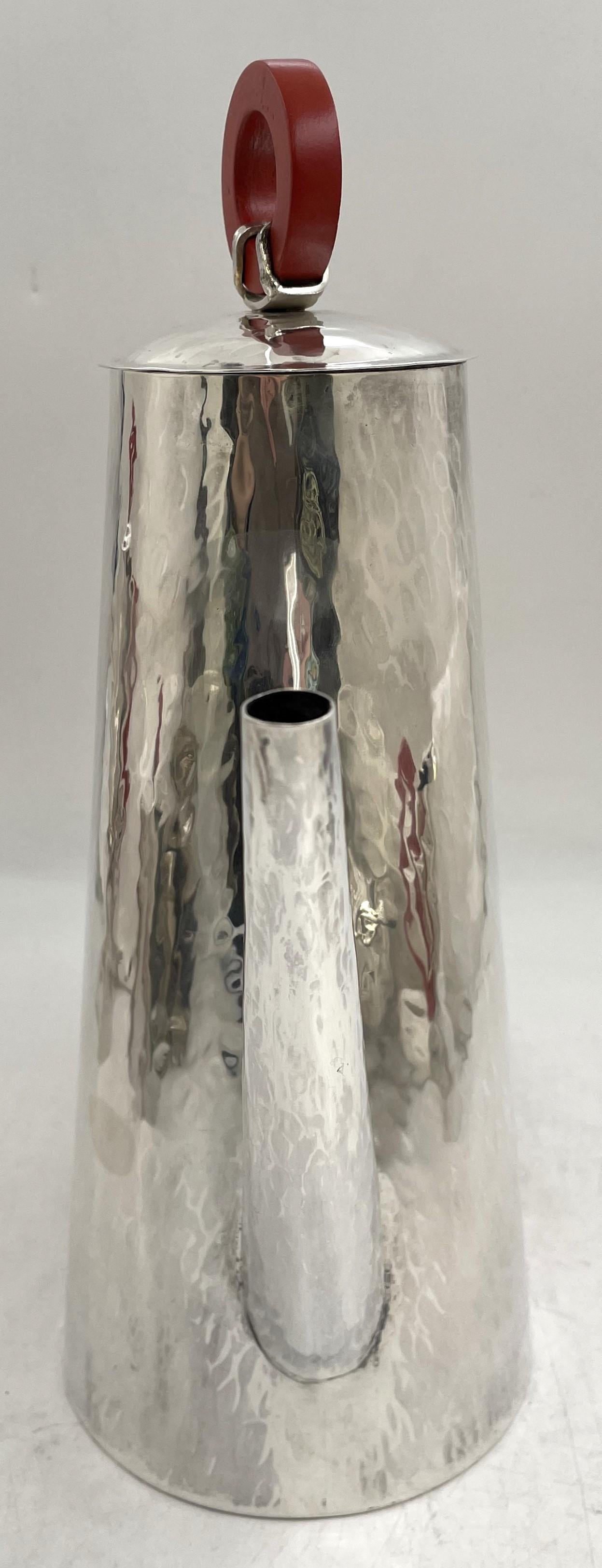 Tedesco Set da tè e caffè tedesco in argento martellato a 4 pezzi in stile Bauhaus dei primi del Novecento in vendita