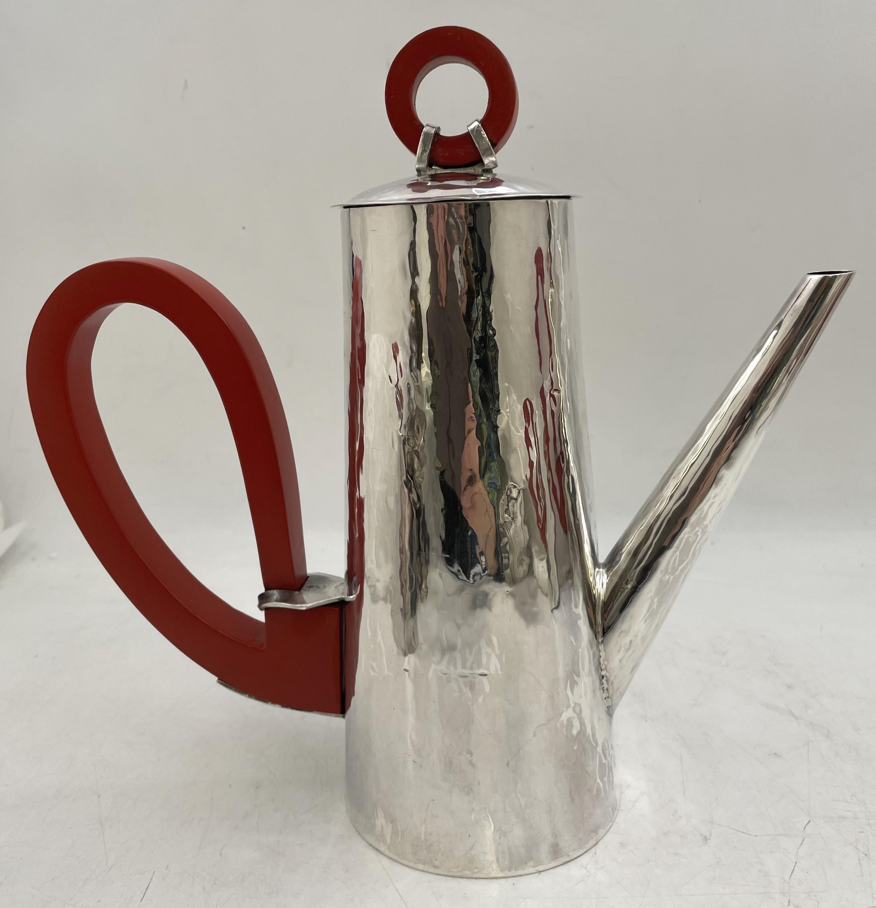Argento Set da tè e caffè tedesco in argento martellato a 4 pezzi in stile Bauhaus dei primi del Novecento in vendita
