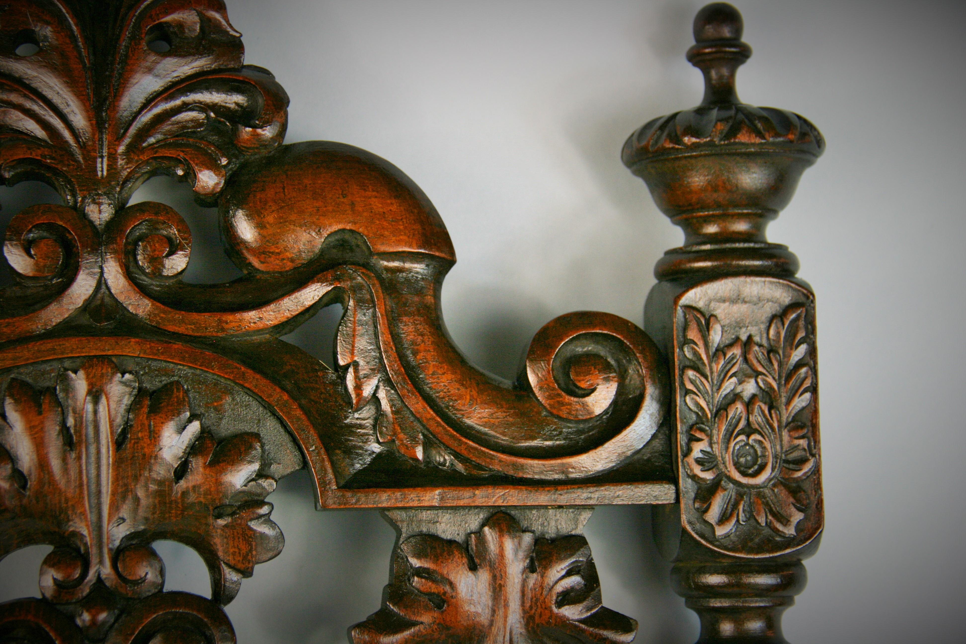 French  Hand Carved Wood Architectural Element, Circa 1910 For Sale 5