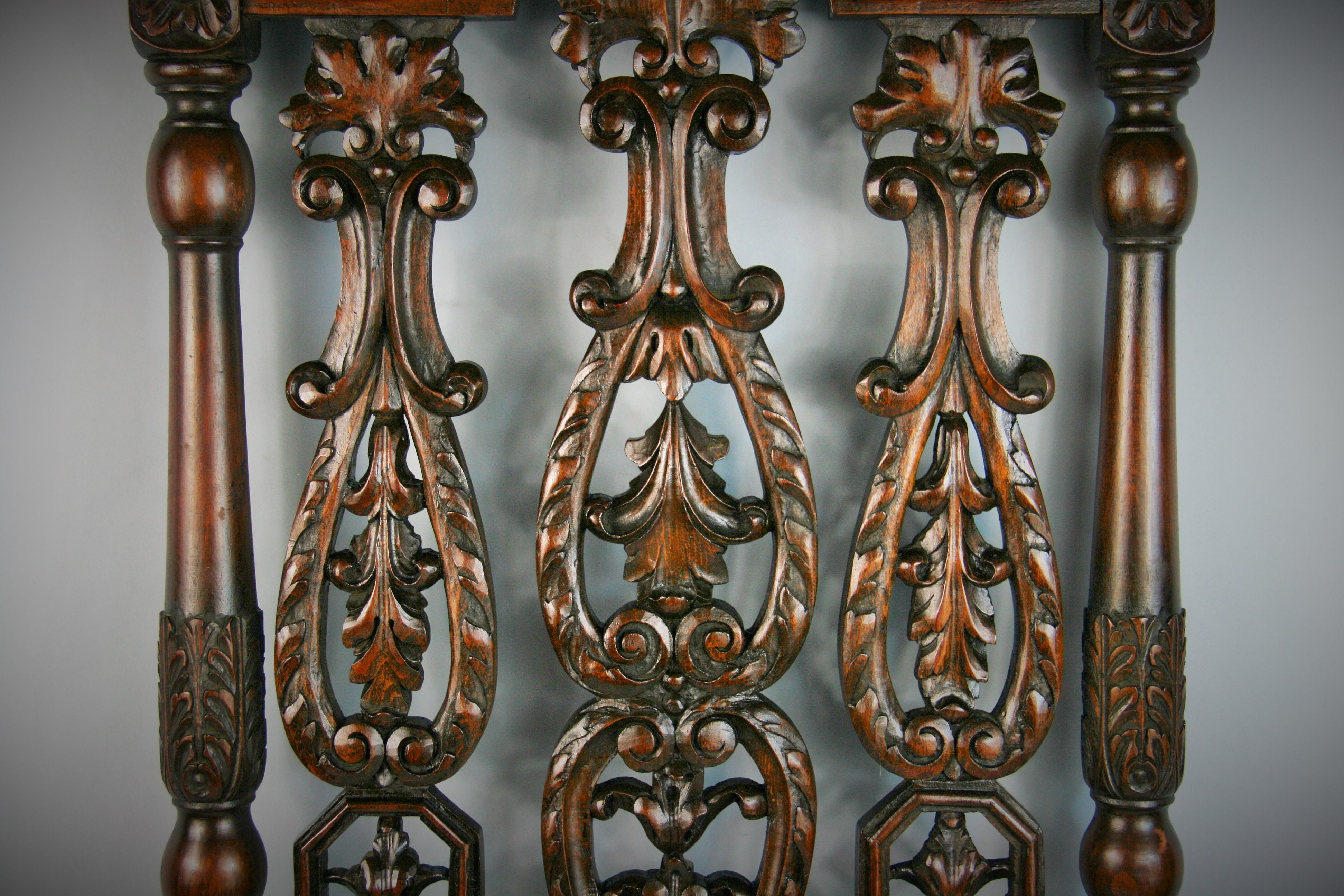 Early 20th Century German Hand Carved Wood Architectural Element, Circa 1910 For Sale