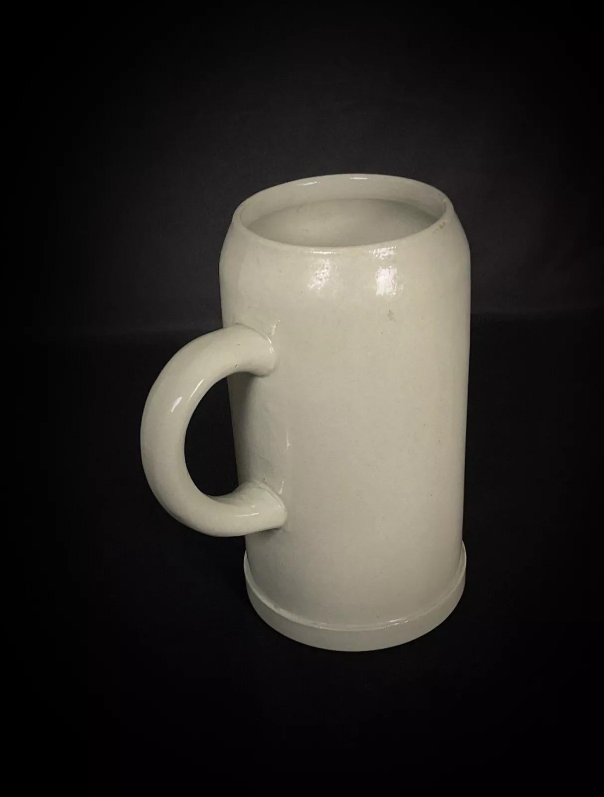 Jarra de Cerveza Alemana HB Oktoberfest - Original King 2 - 2Y379 siglo XX en venta