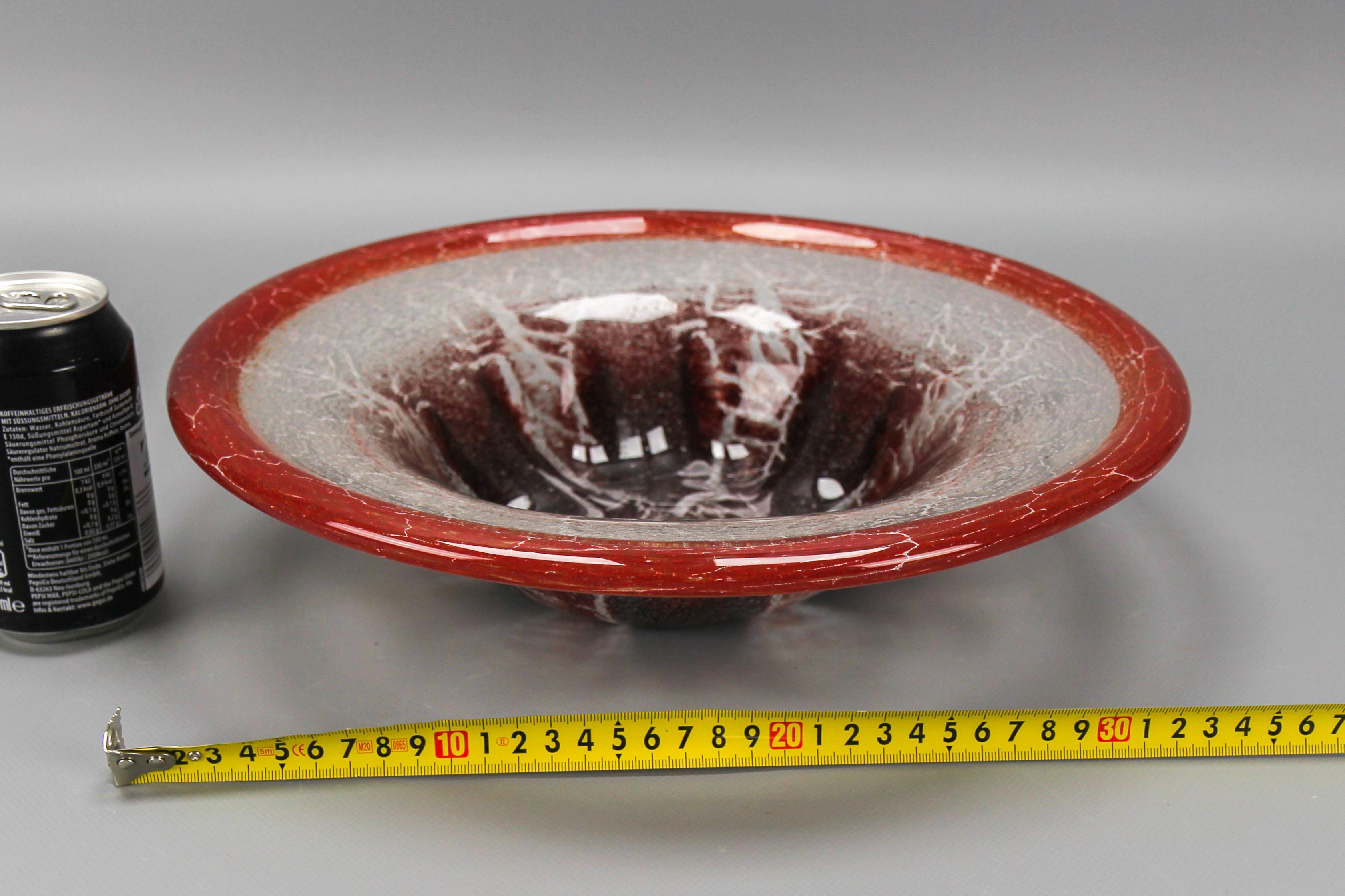 German Ikora Art Glass Bowl in Red, White and Burgundy by WMF, ca. 1930s For Sale 8
