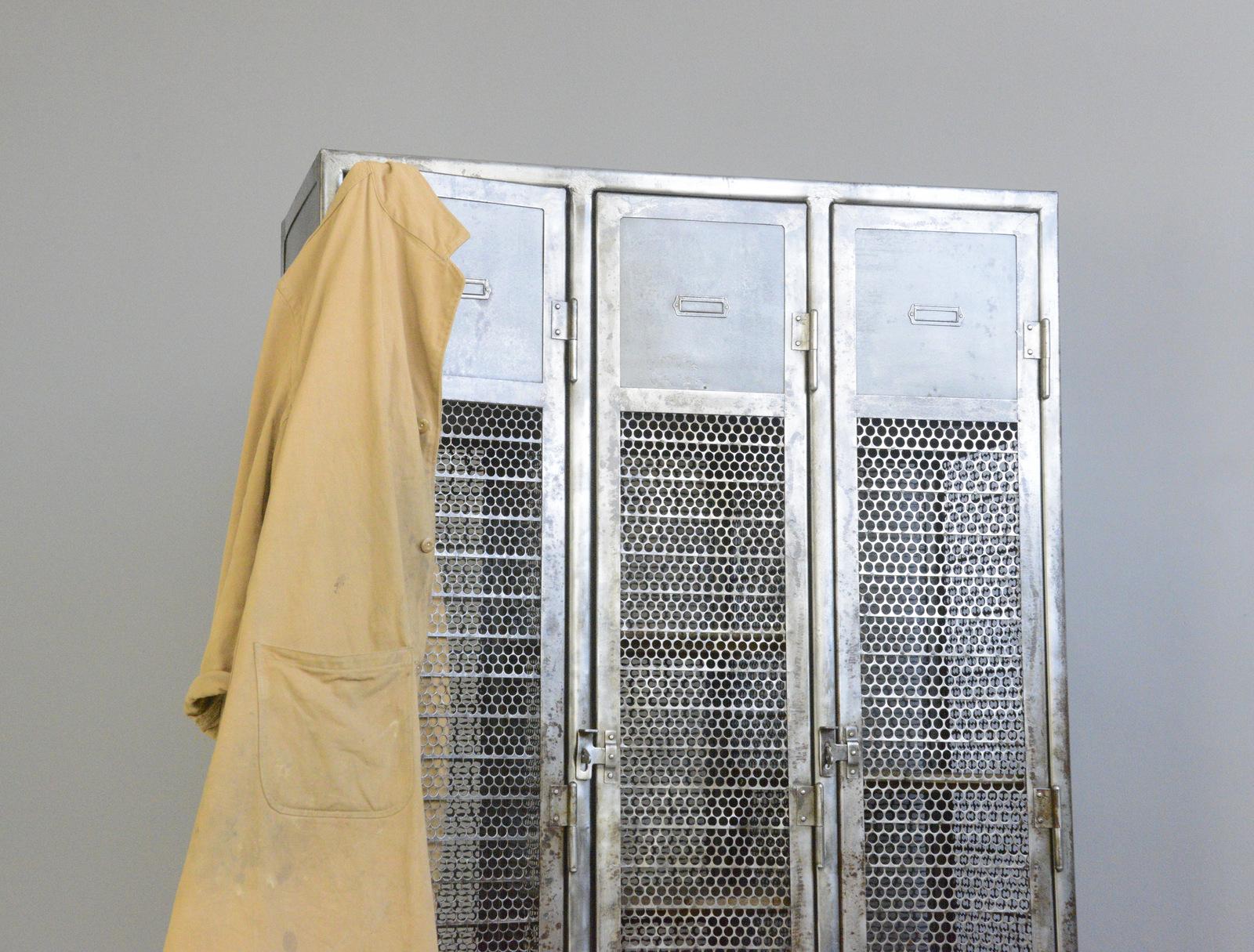 German Industrial Lockers, Circa 1930s In Good Condition In Gloucester, GB