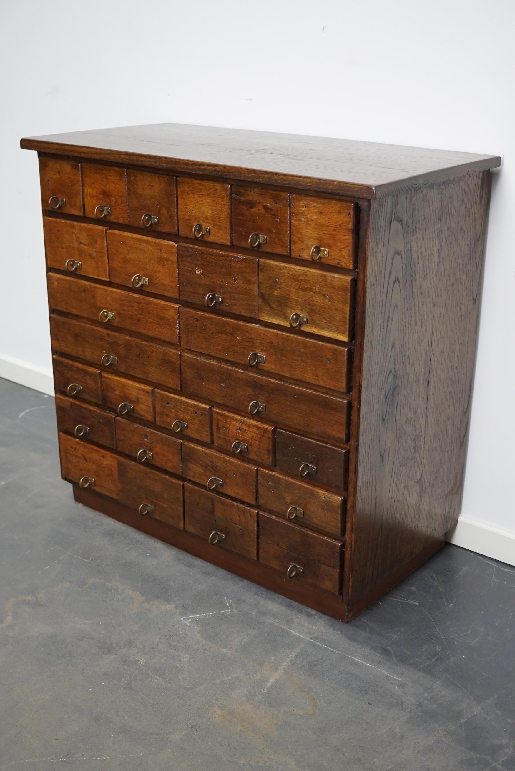 German Industrial Oak and Pine Apothecary Cabinet, 1930s In Good Condition In Nijmegen, NL
