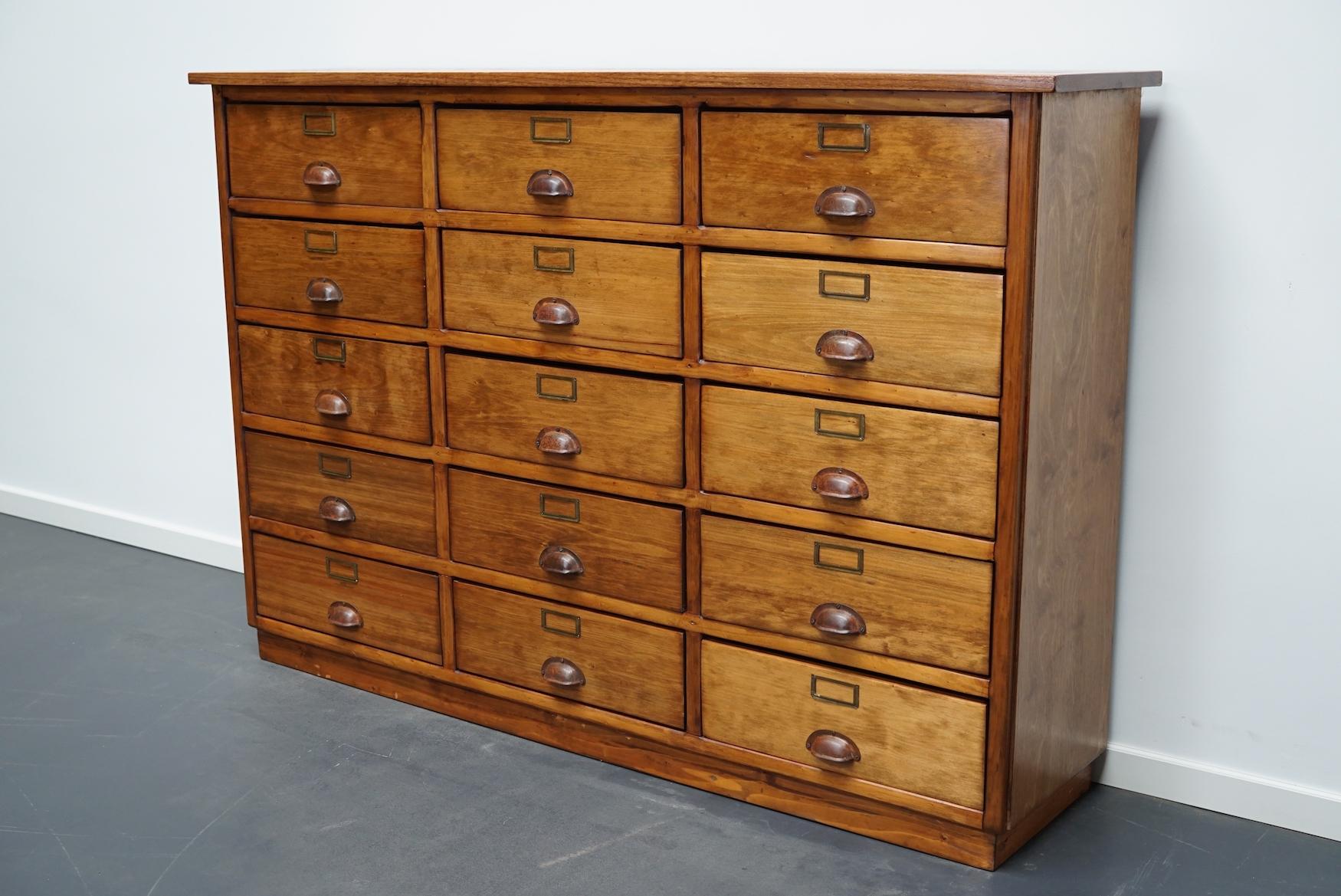 German Industrial Oak & Poplar Apothecary Cabinet, Mid-20th Century In Good Condition For Sale In Nijmegen, NL