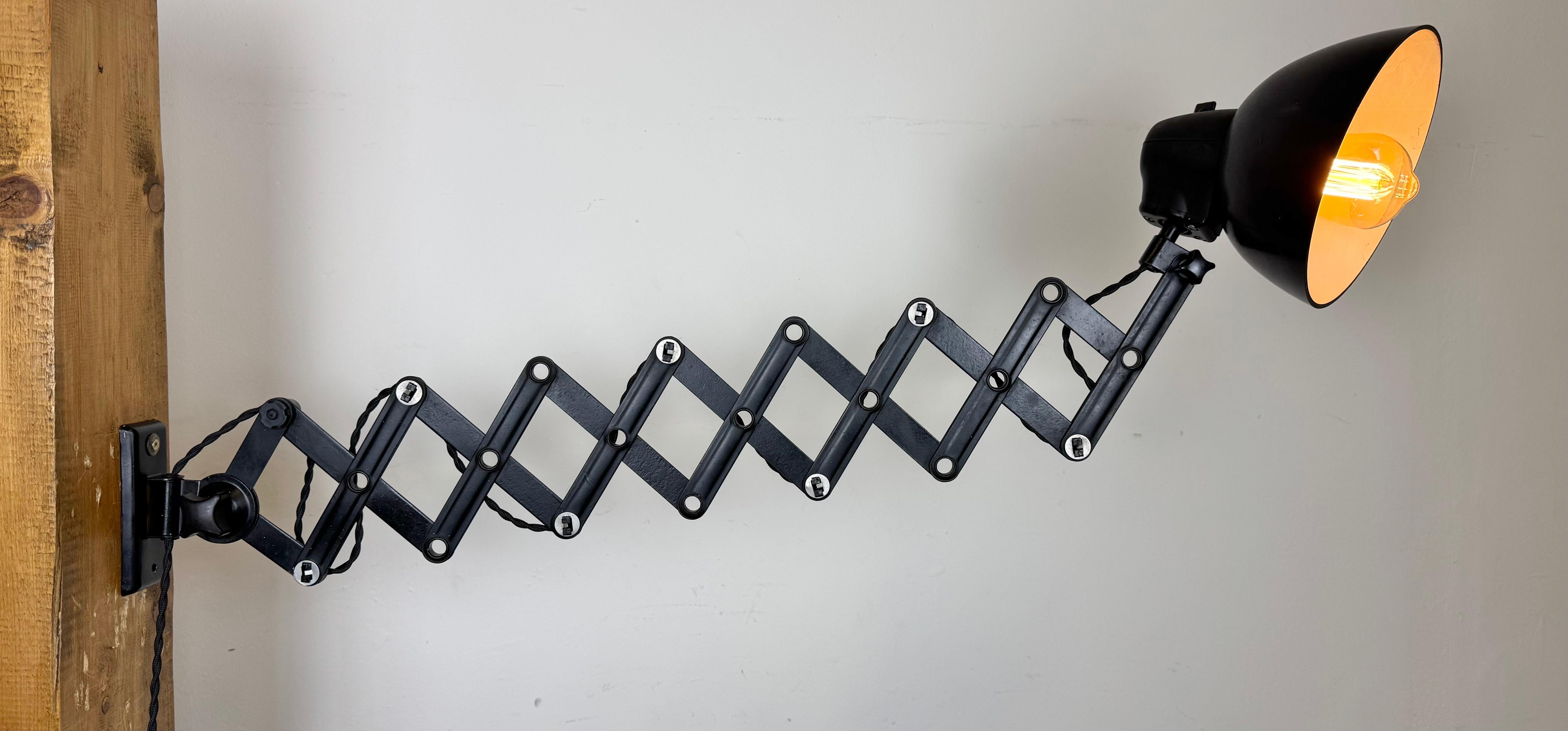 Black German Industrial Scissor Wall Lamp by LBL, 1950s For Sale 15
