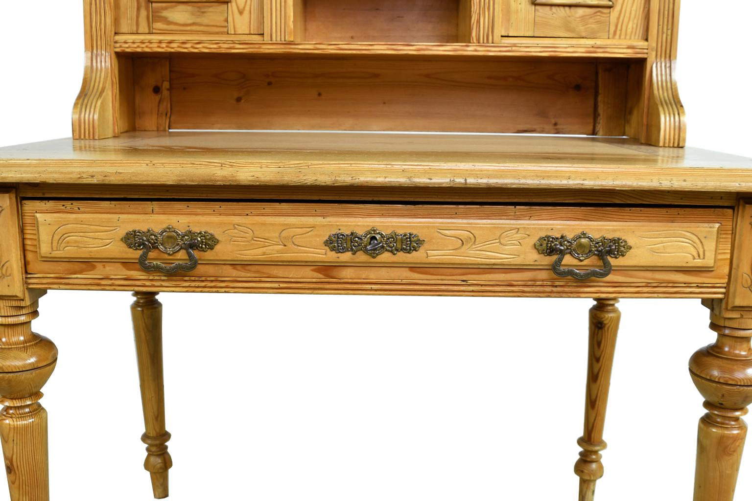Antique 19th Century German Jugendstil/ Art Nouveau Writing Desk in Pine For Sale 7