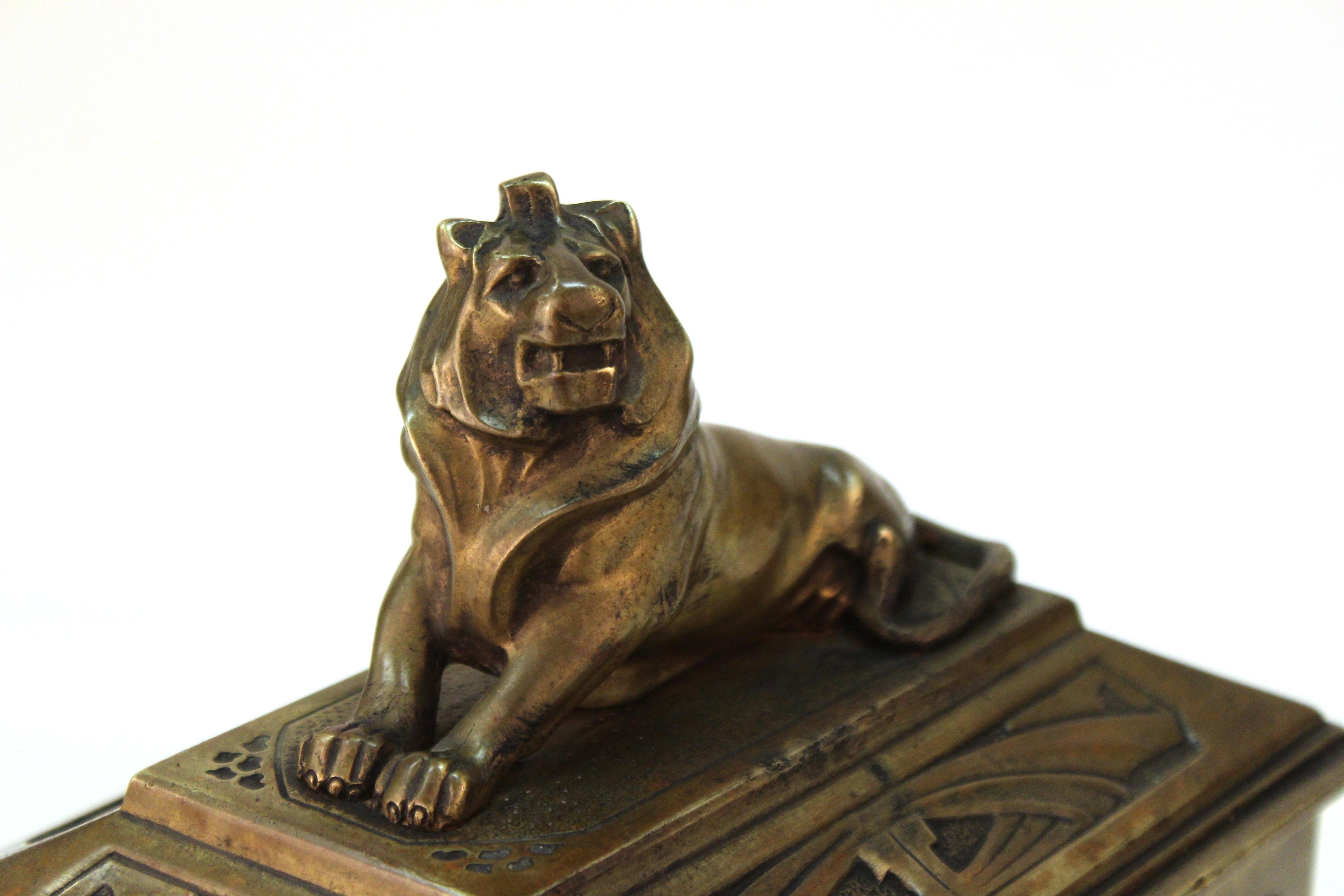German Jugendstil Bronze Jewelry Box or Casket with Lion Guardian Lid 1