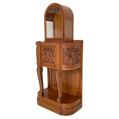 Armario Jugendstil alemán de madera de cerezo tallada y cristal, Otto Gussmann, 1905