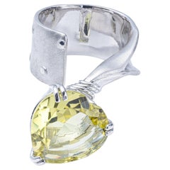 Anello in argento aperto di quarzo naturale a forma di cuore German Kabirski Aruna