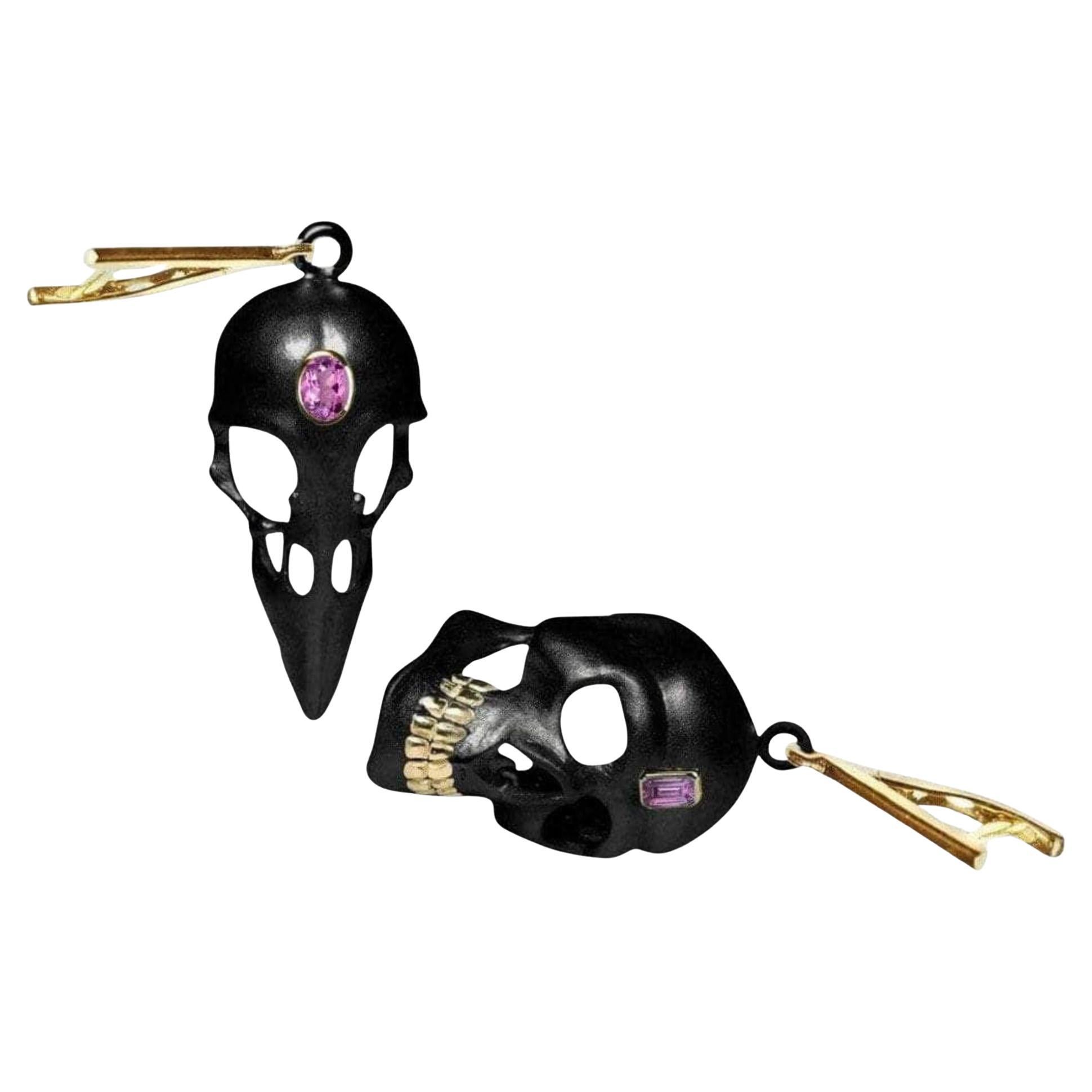 German Kabirski Calvina Skull Motif Asymmetric Natural Amethyst Silver Earrings For Sale