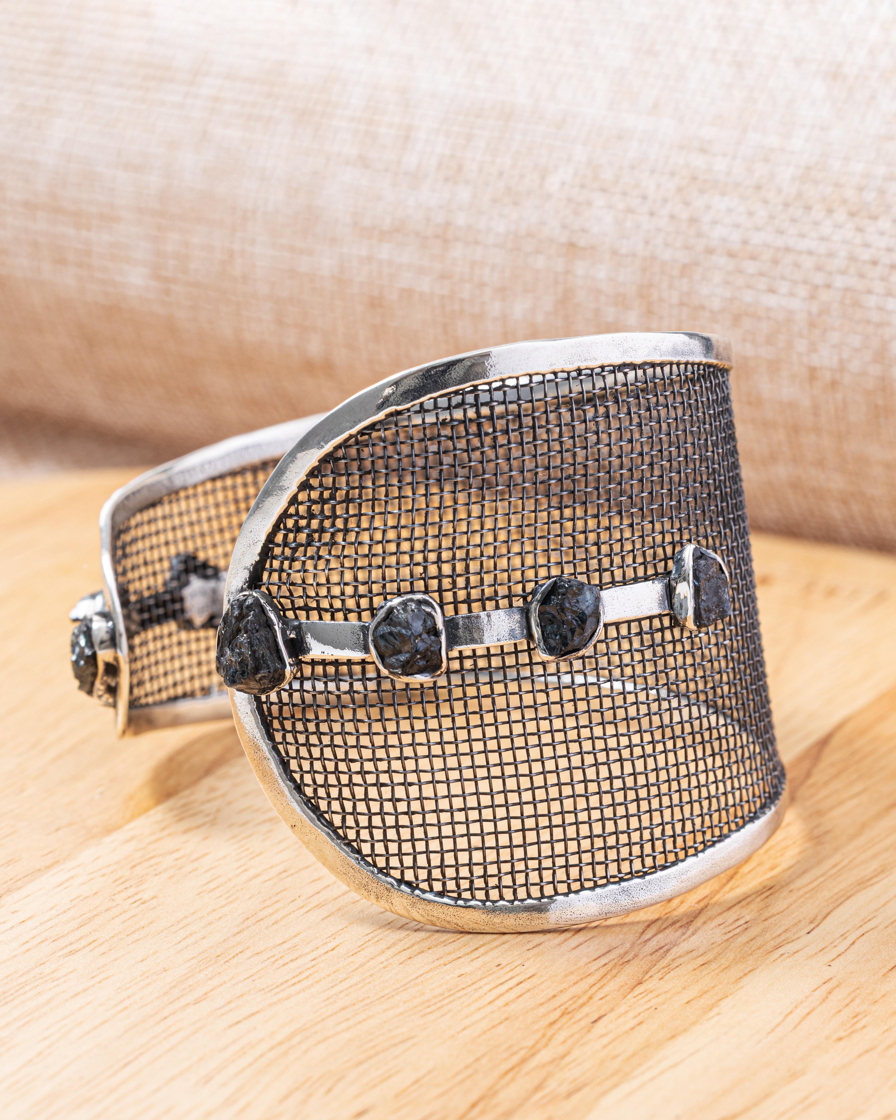 German Kabirski Espalier Silber & Titanium Mesh Armband mit rohem Saphir für Damen oder Herren im Angebot