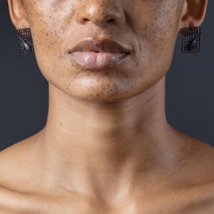 Orecchini German Kabirski Goki in argento nero antracite con piccoli scarafaggi