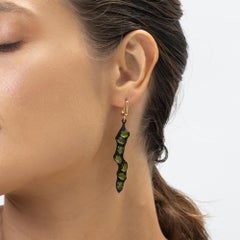 Orecchini asimmetrici in argento 925 di German Kabirski Haydn con diopside di cromo