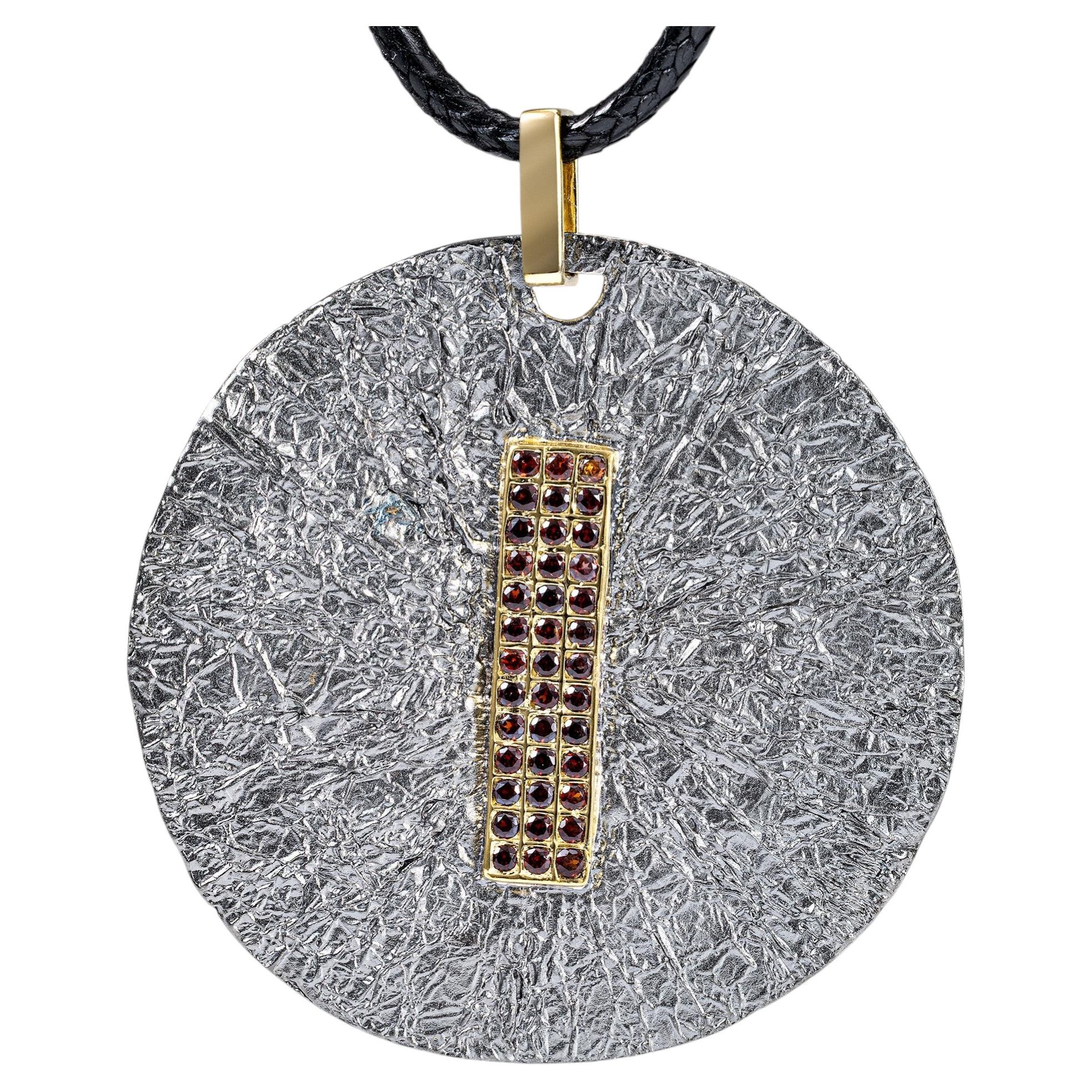 Ciondolo d'argento German Kabirski Hector Singular Edition con granato rosso in vendita
