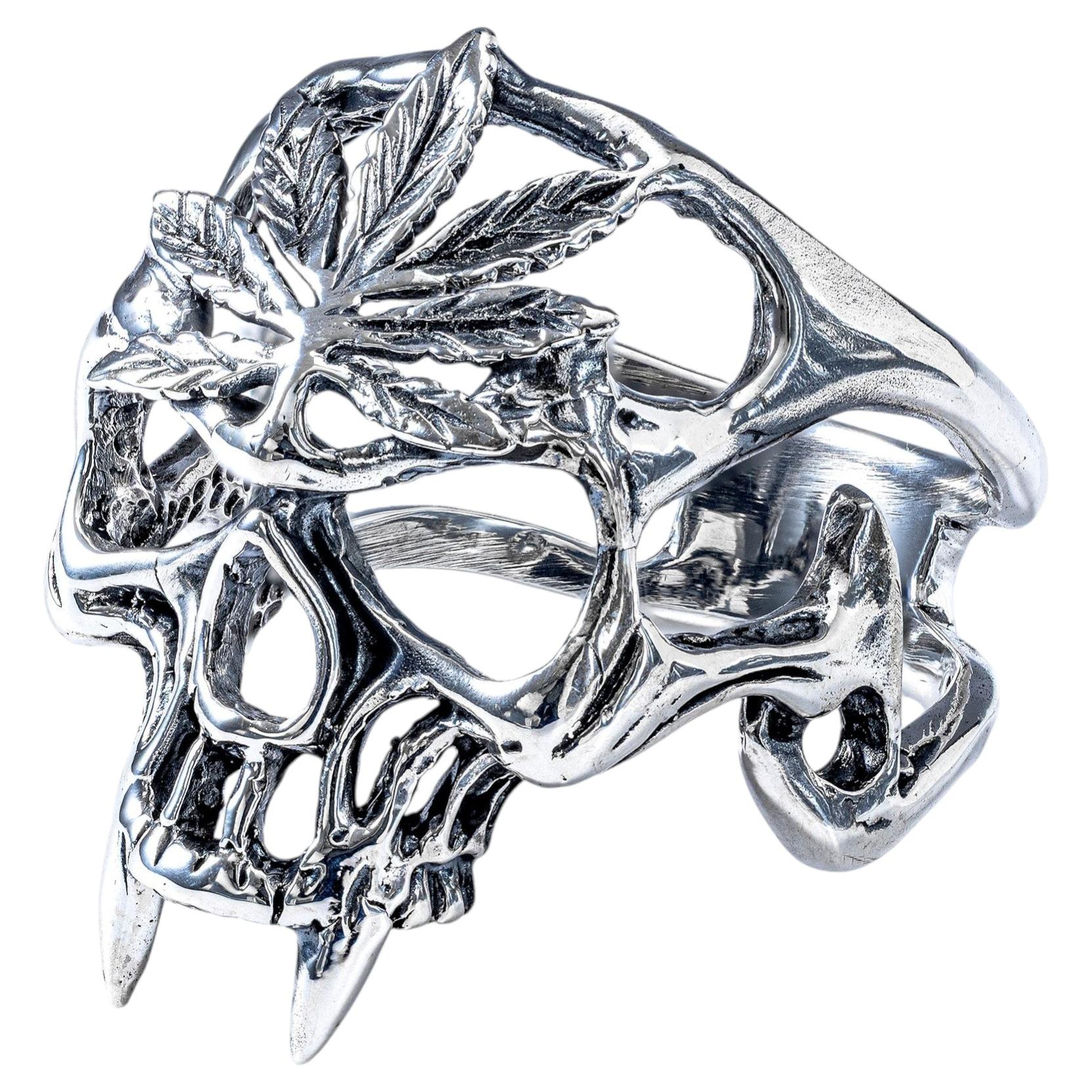 German Kabirski Kuro Sculptural Unisex Silver Skull Ring (bague crâne en argent) en vente