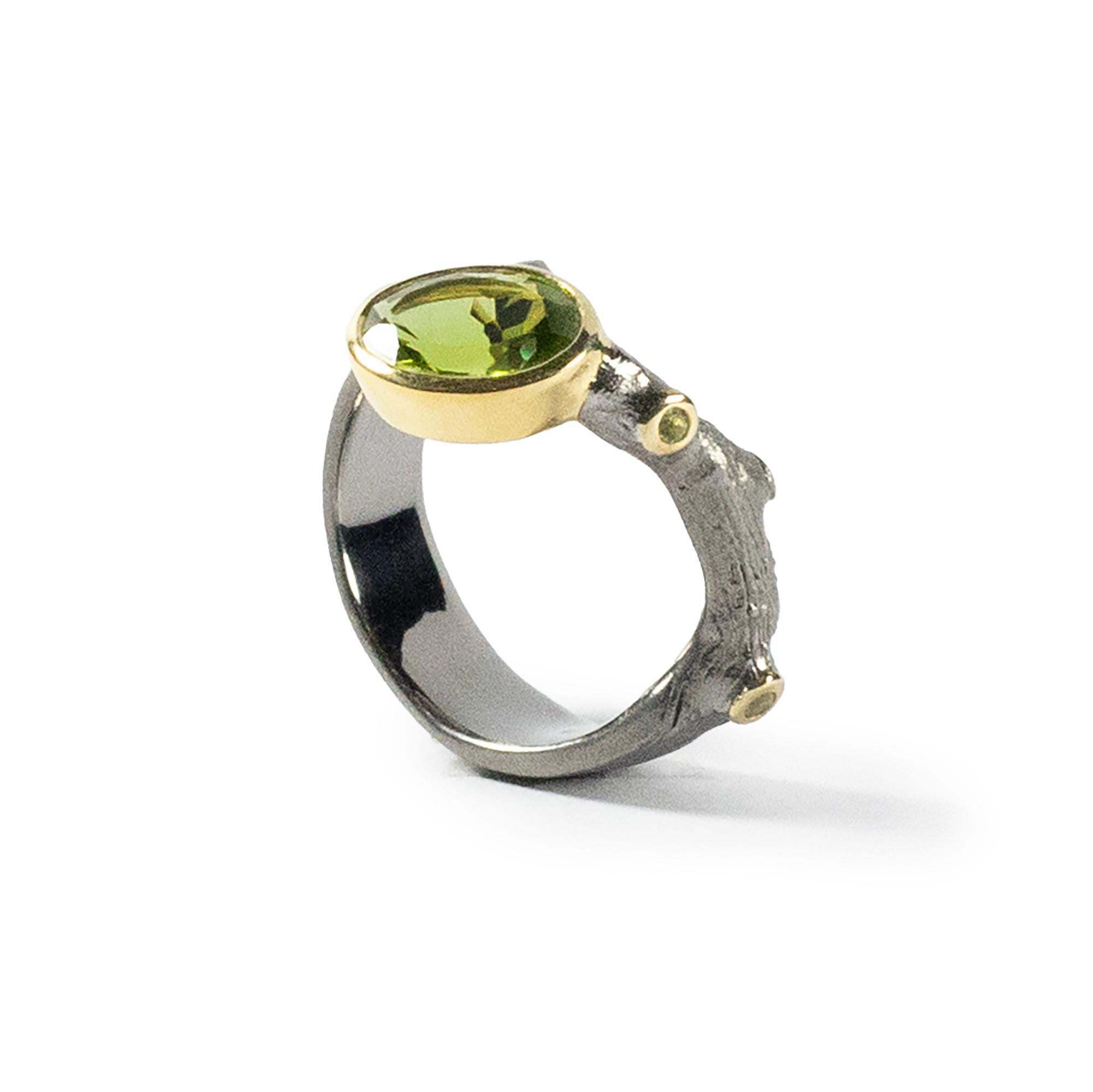 German Kabirski Luonto Rhodium & Gold Plated Silver Open Band Ring With Peridot View 6