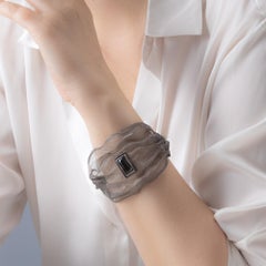 German Kabirski Nuno Pulsera de malla de cuarzo, plata y titanio, edición limitada