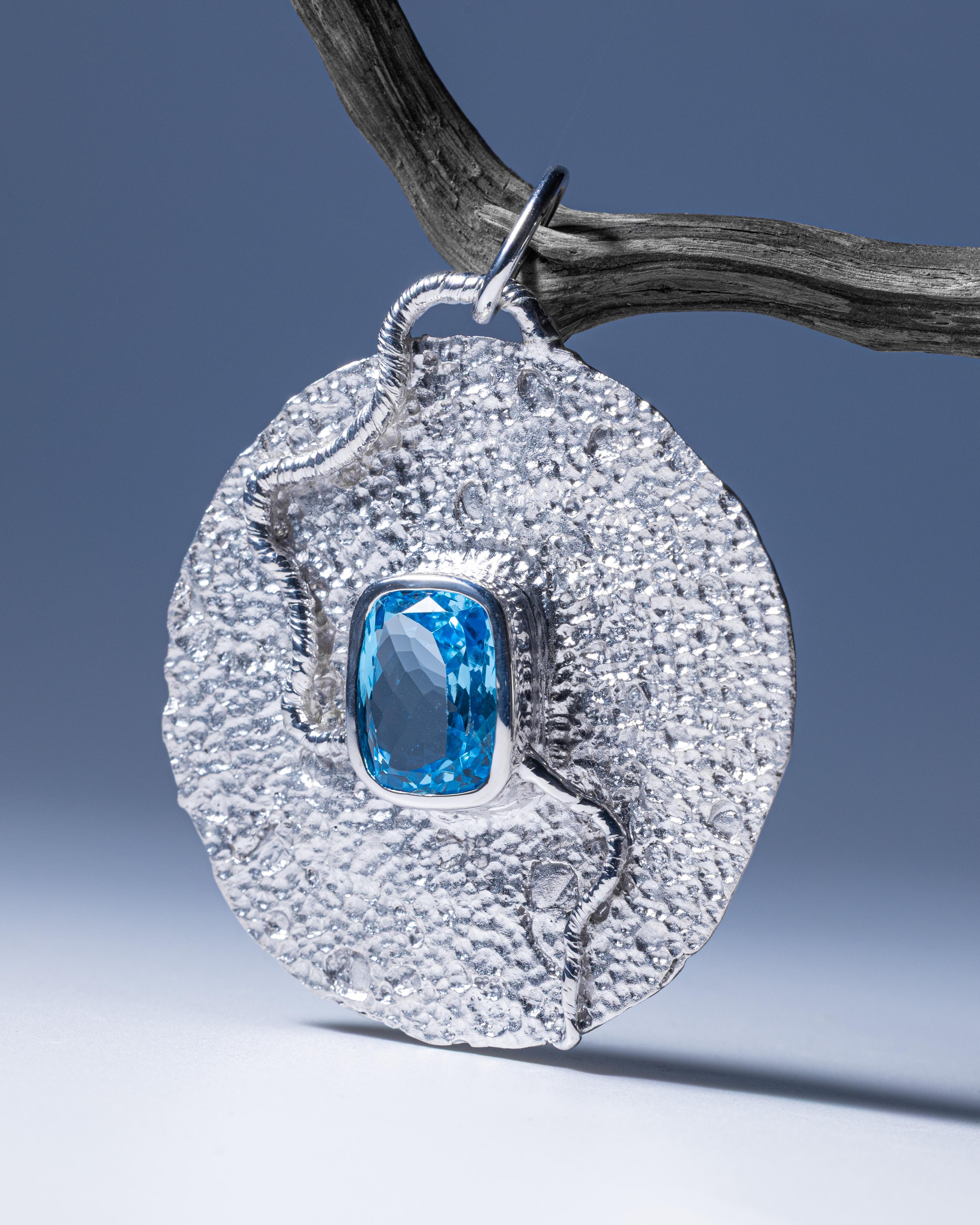 Taglio grezzo German Kabirski Oread Ciondolo d'argento con topazio unico nel suo genere in vendita