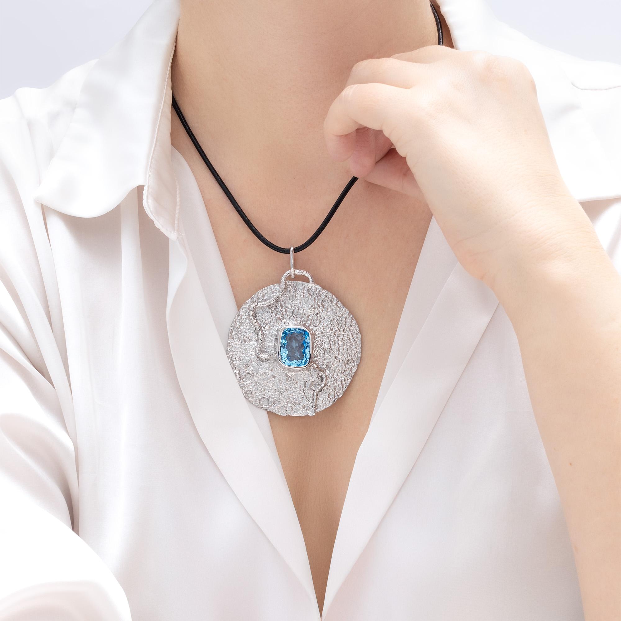 German Kabirski Oread Ciondolo d'argento con topazio unico nel suo genere In condizioni Nuovo in vendita a West Palm Beach, FL