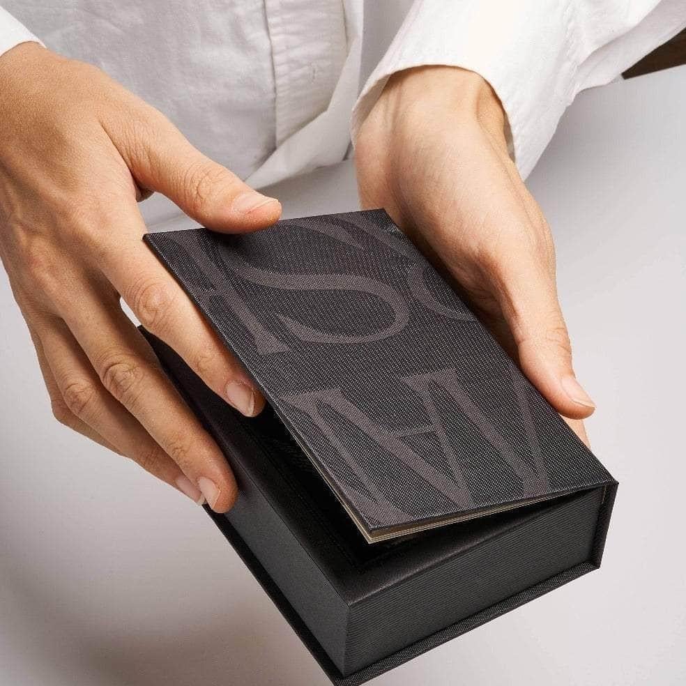 Donna Orecchini in argento placcato oro con tsavorite grezza in edizione limitata di German Kabirski Tarina in vendita