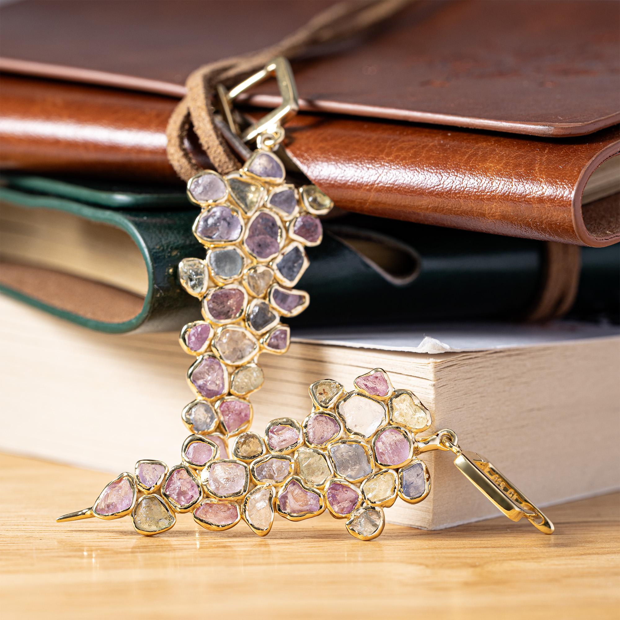 Contemporain German Kabirski Tarina Boucles d'oreilles en argent plaqué or avec saphir brut et zircon en vente