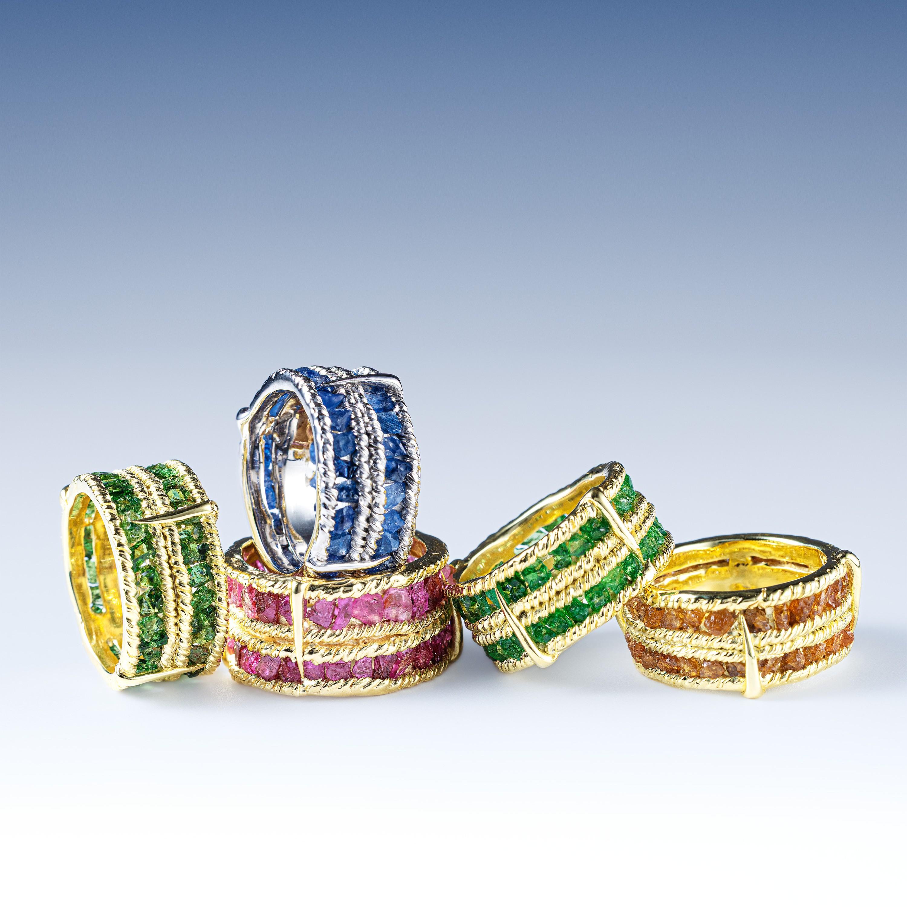 Anello German Kabirski Tartine in argento placcato oro con granato verde grezzo e tsavorite in vendita 1