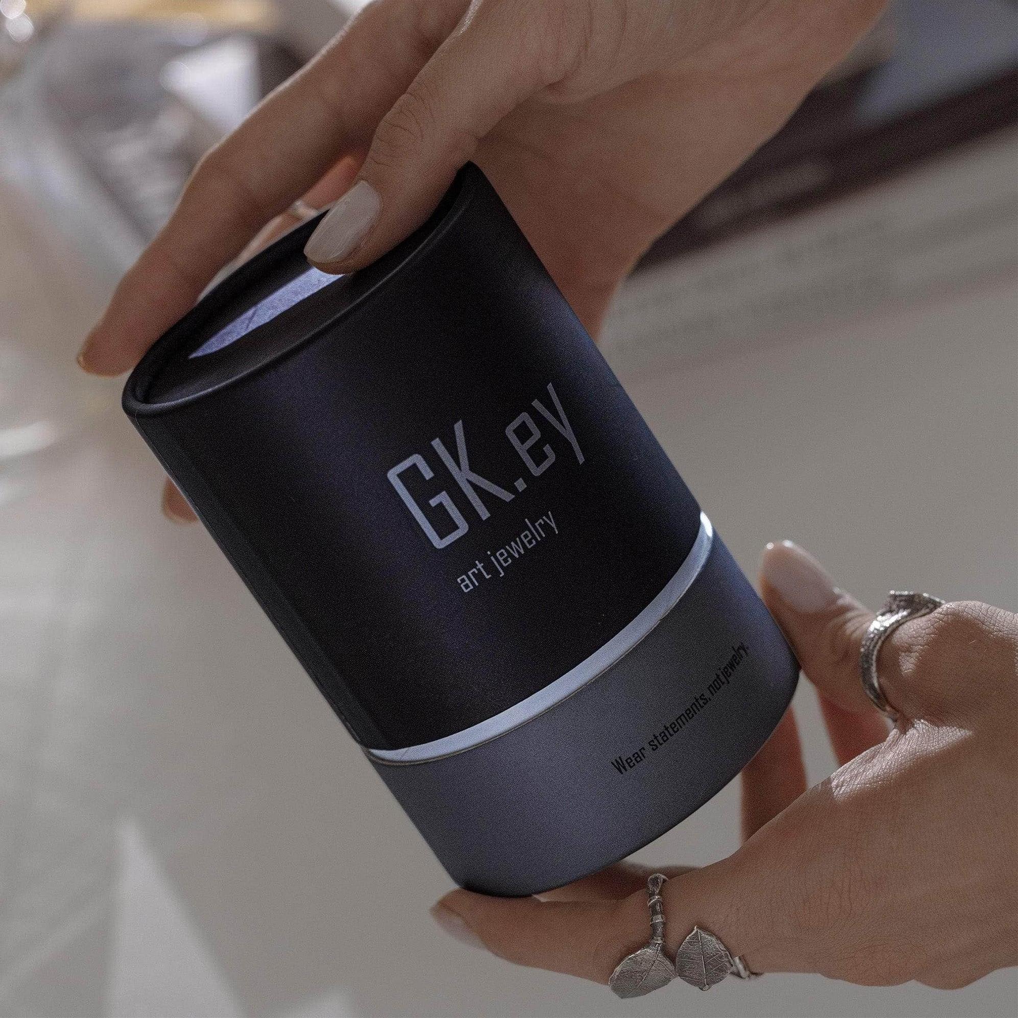 German Kabirski Thunder Raw Sapphire, Ruby, Tsavorite & Chrysoberyl Silver Ring im Angebot 3