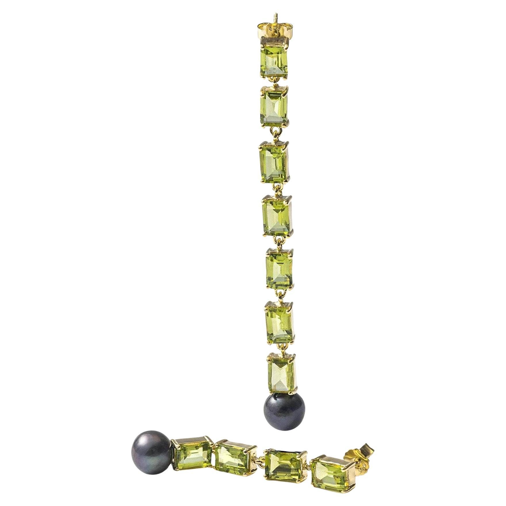 German Kabirski Vera Asymmetric Peridot
Black Pearl Silver Earrings