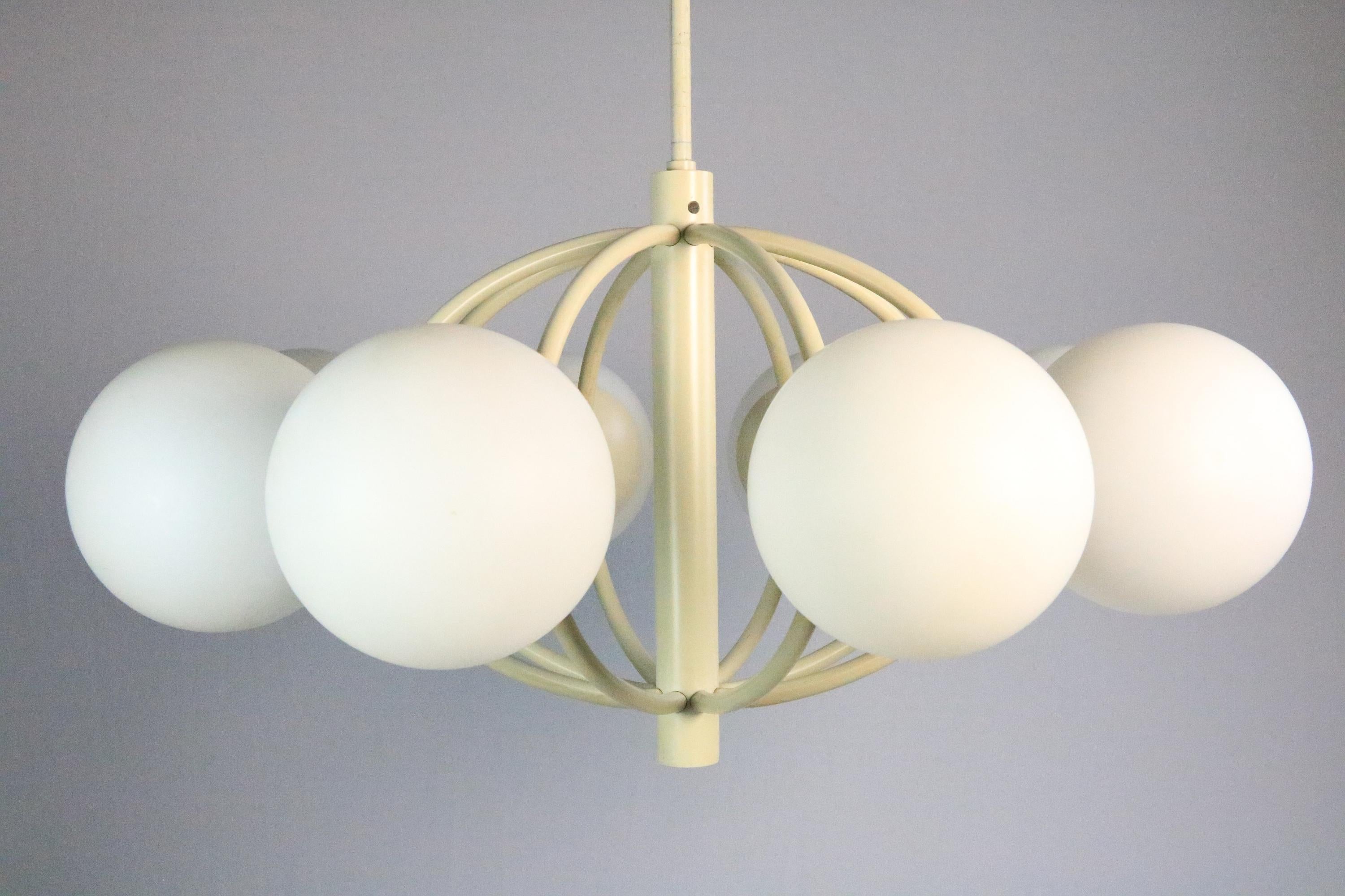 German KAISER Sputnik Chandelier, 8 x White Glass Balls, Original 1970s 5