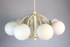 German KAISER Sputnik Chandelier, 8 x White Glass Balls, Original 1970s