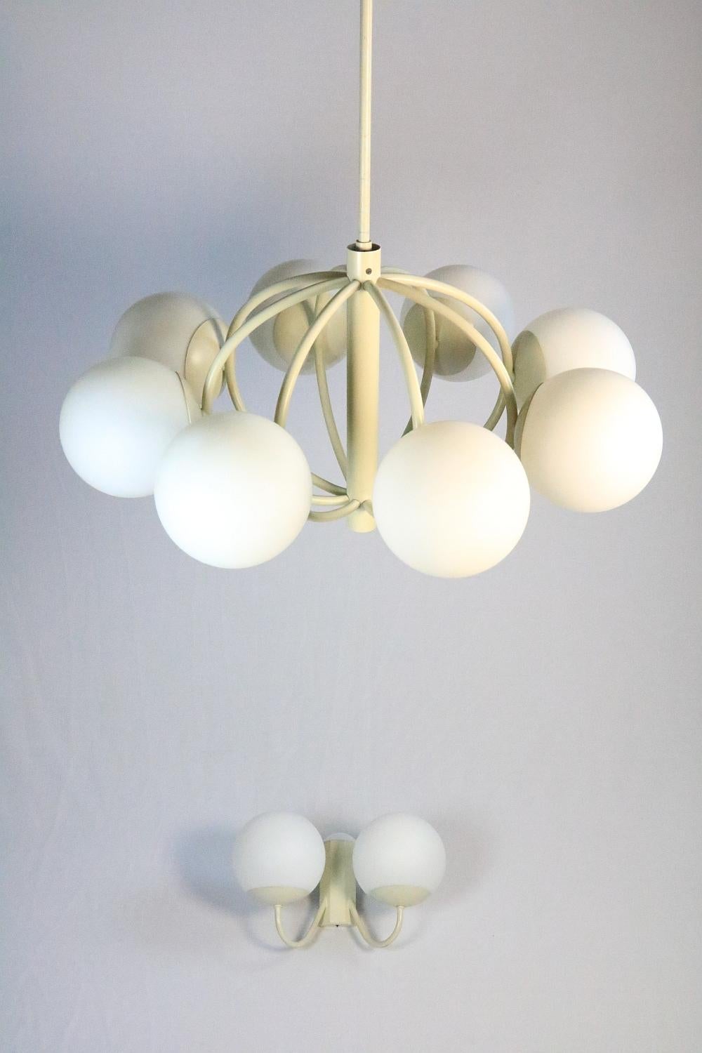 Mid-Century Modern German KAISER Sputnik Chandelier, 8 x White Glass Balls, Original 1970s