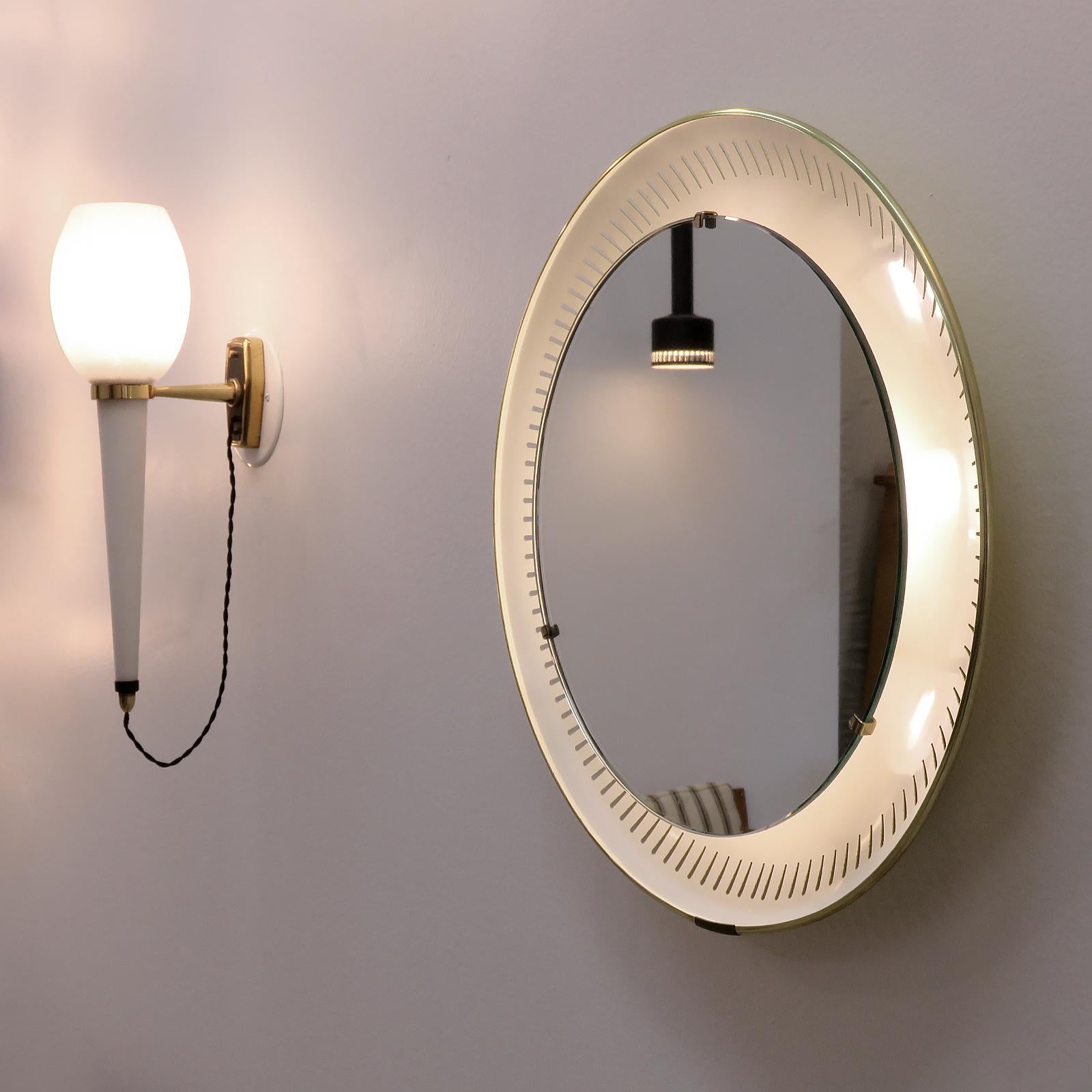 Miroir lumineux allemand par Hillebrand, 1960 en vente 2