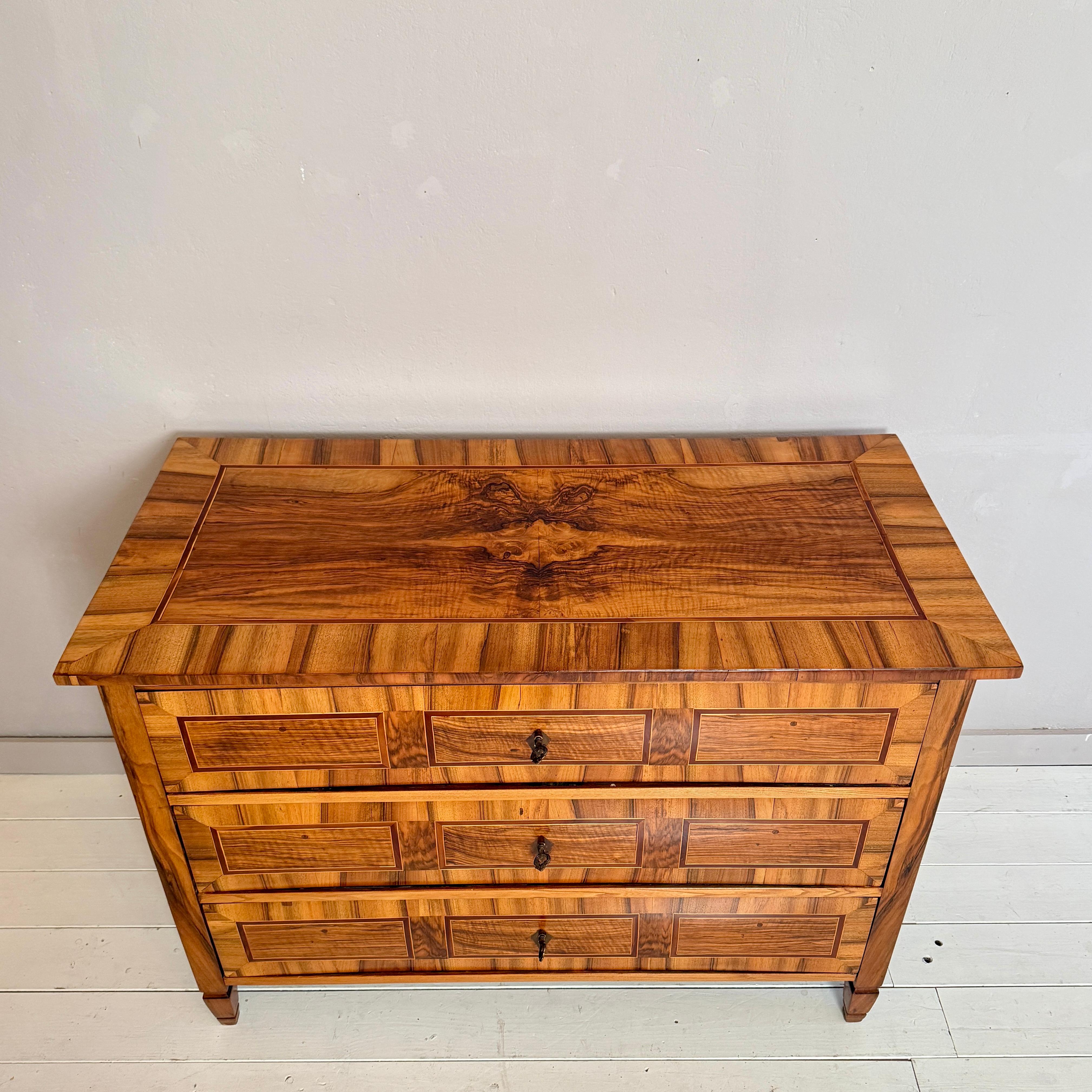 Veneer German Louis XVI Walnut Commode with Geometric Inlays, Circa 1780 For Sale