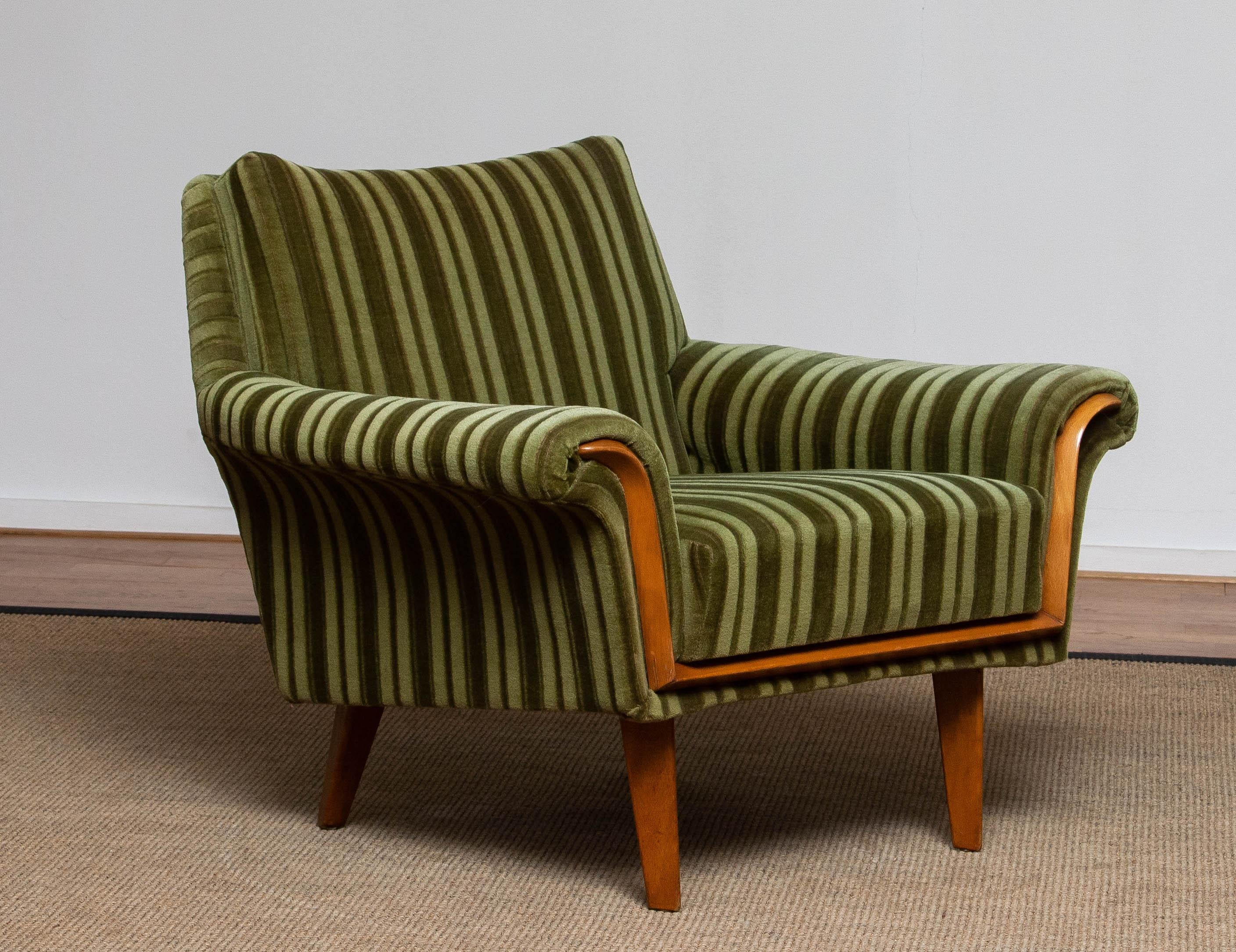 German Lounge Chair Beech Details Upholstered With Original Green Velvet. 1950s 4