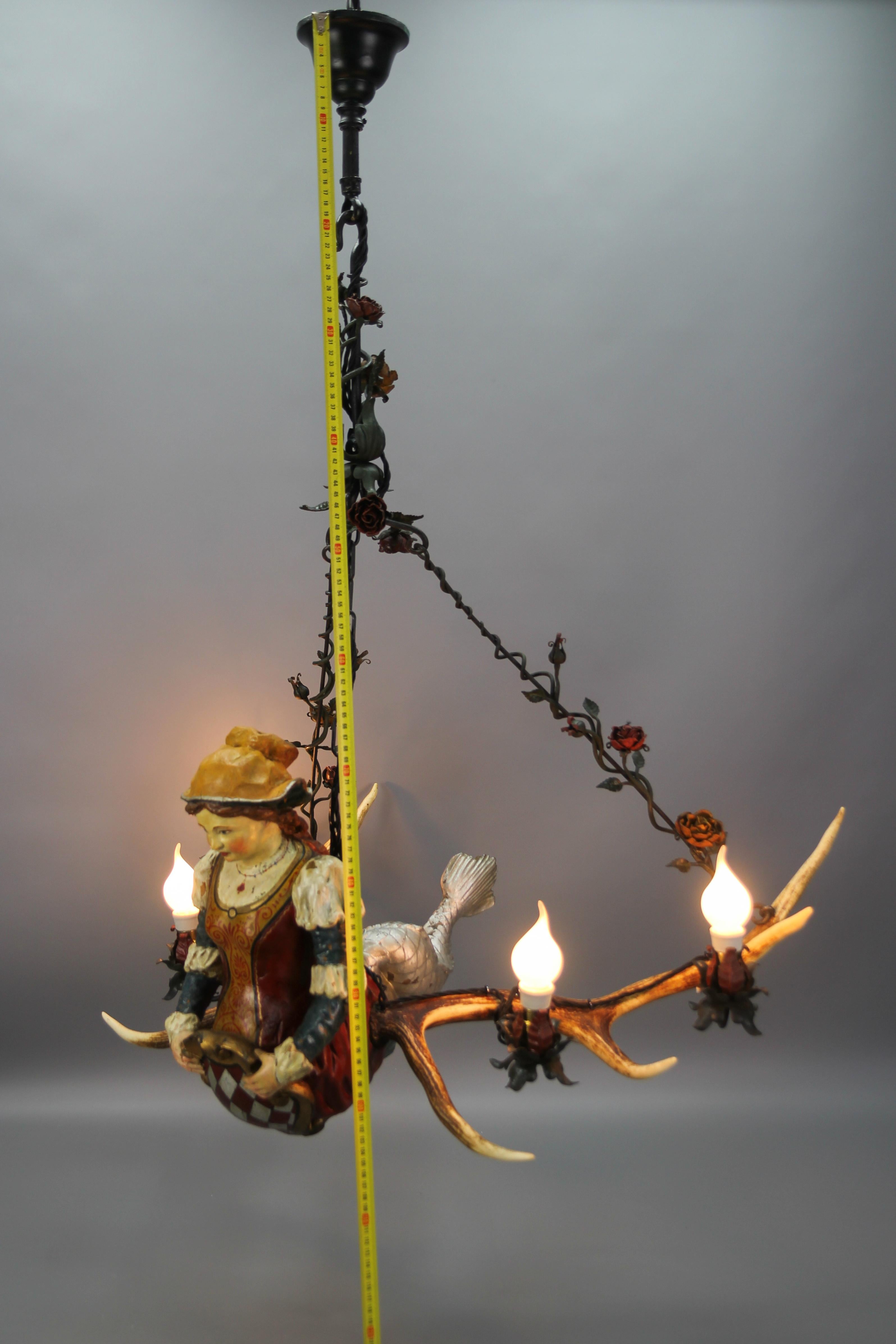 German Lusterweibchen Four-Light Chandelier w. Carved Mermaid Figure and Antlers For Sale 5