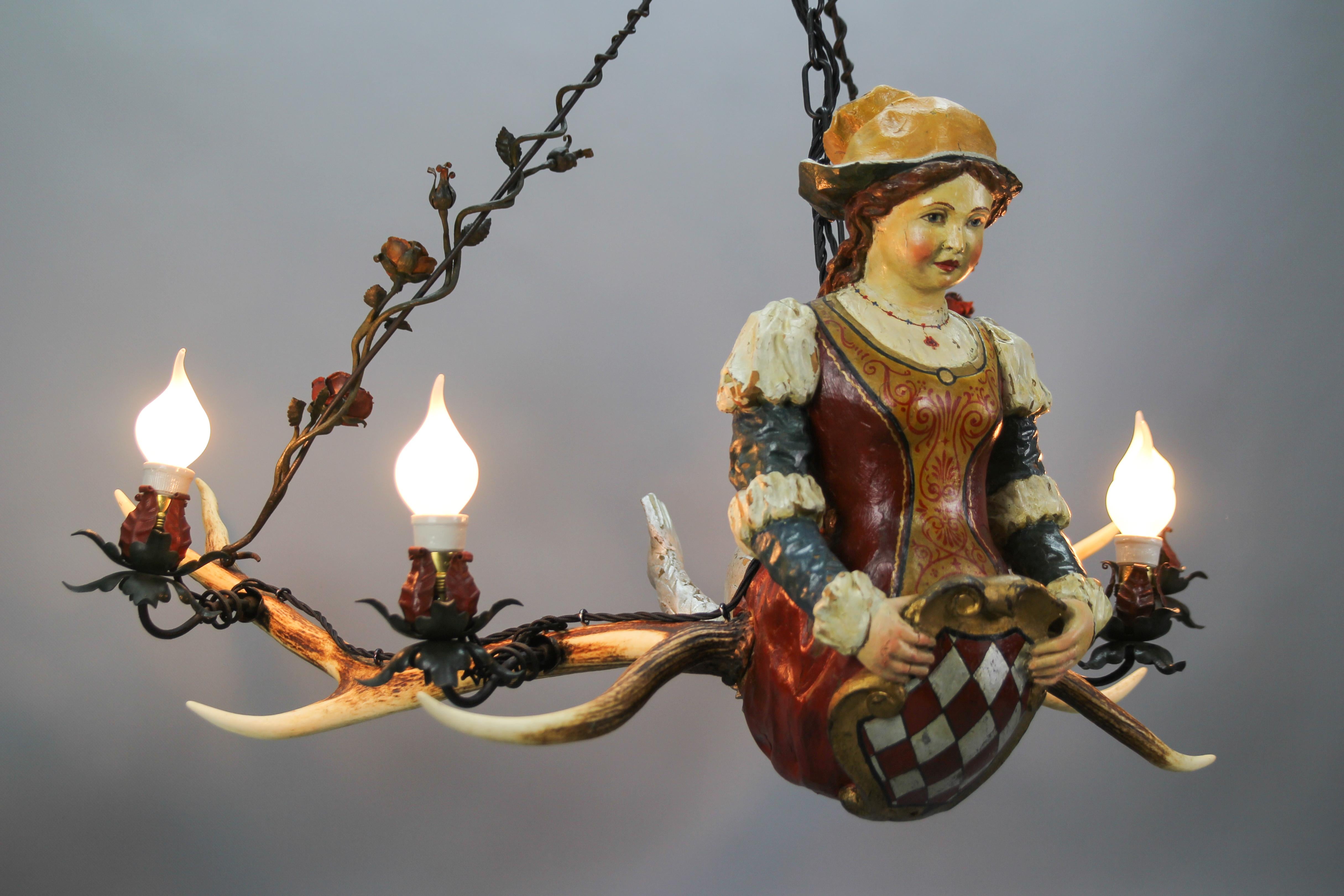 German Lusterweibchen Four-Light Chandelier w. Carved Mermaid Figure and Antlers For Sale 12