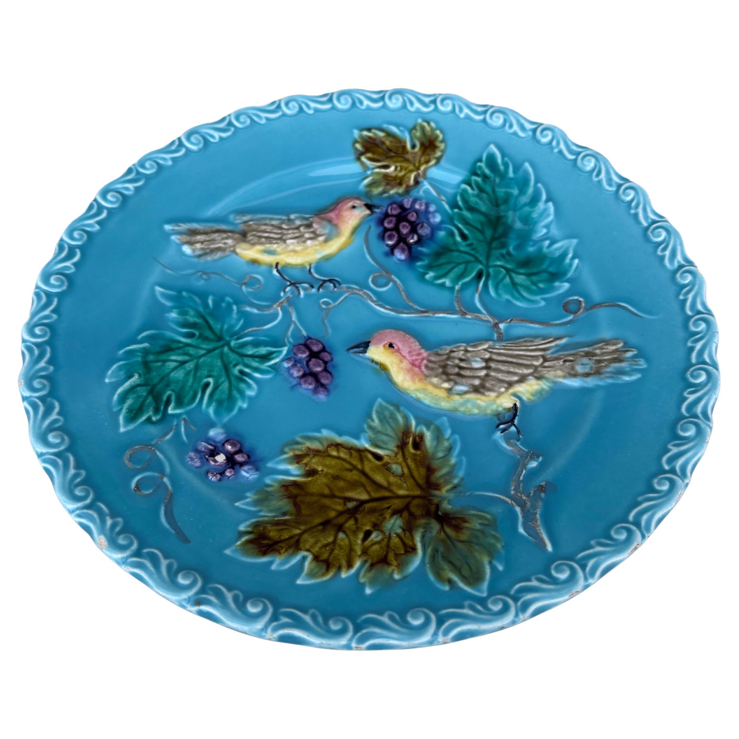 German Majolica birds and grapes plate, circa 1900.
7.5 inches diameter.
  