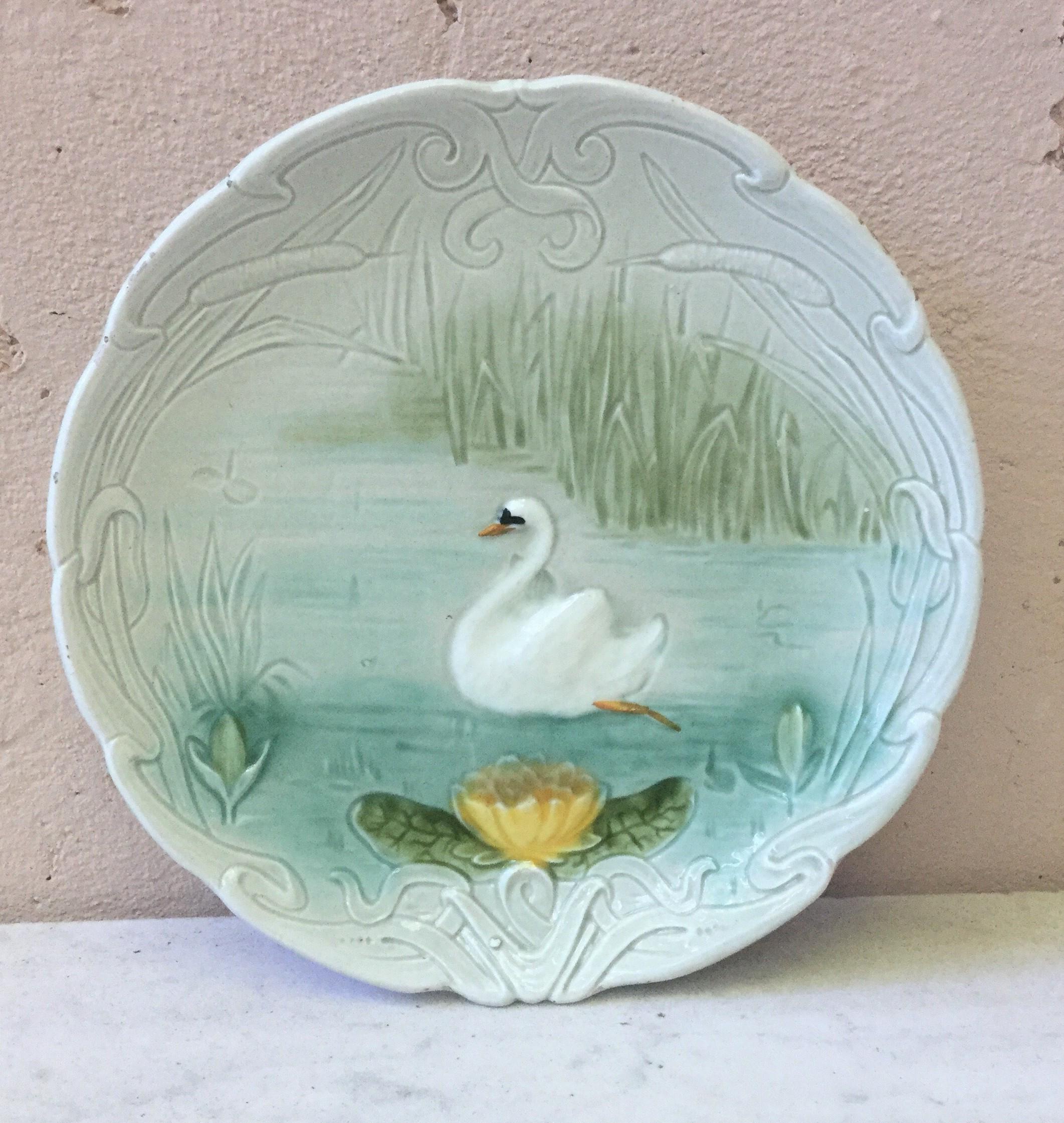 Early 20th Century German Majolica Birds & Roses Plate, Circa 1900 For Sale